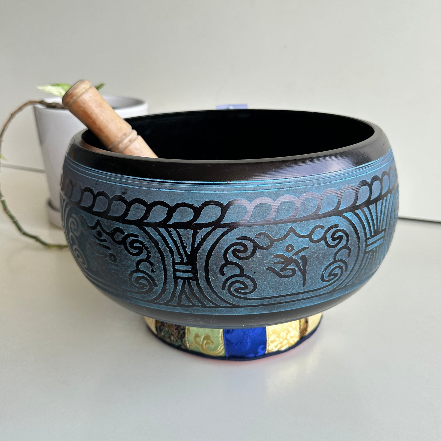 Blue Buddha Singing Bowl 24cm BS541