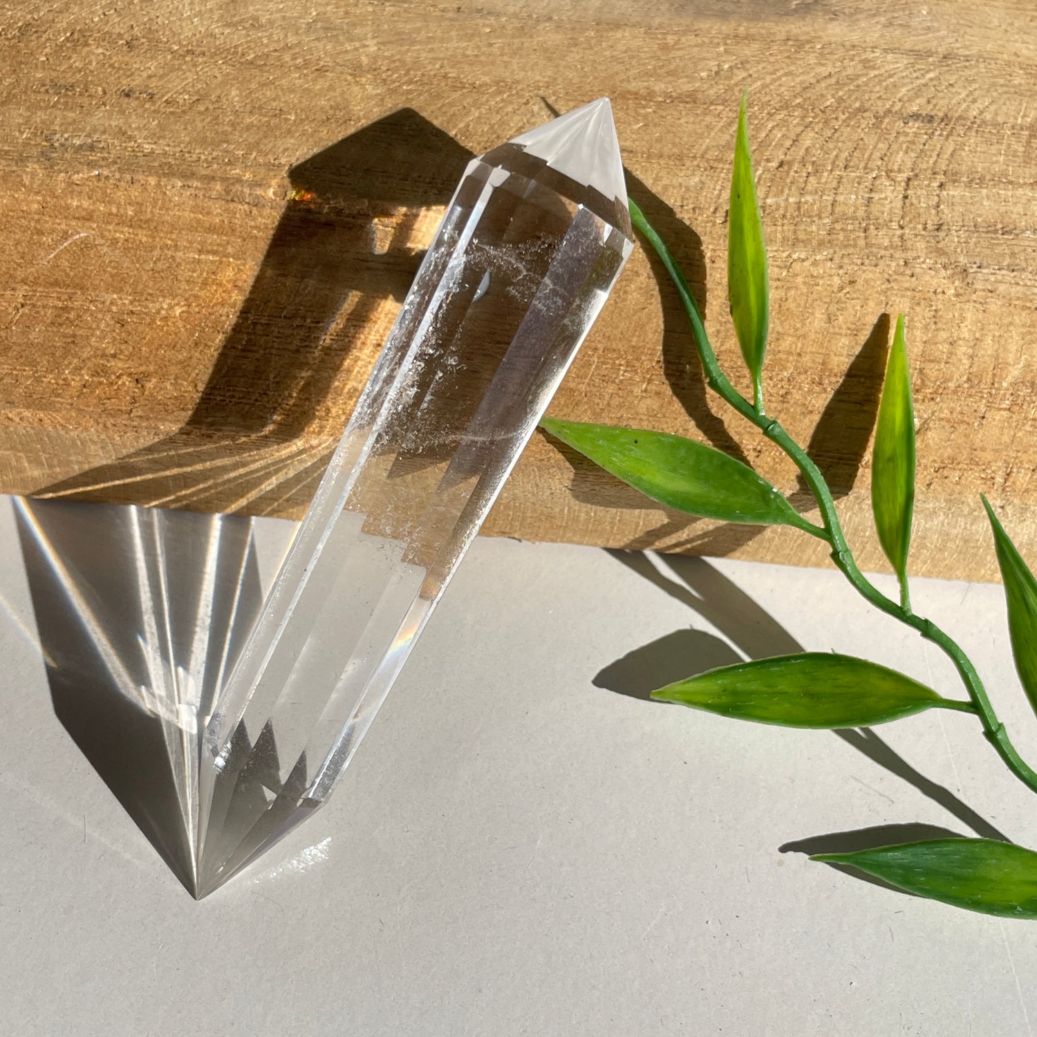 Clear Quartz Vogel 8.6cm