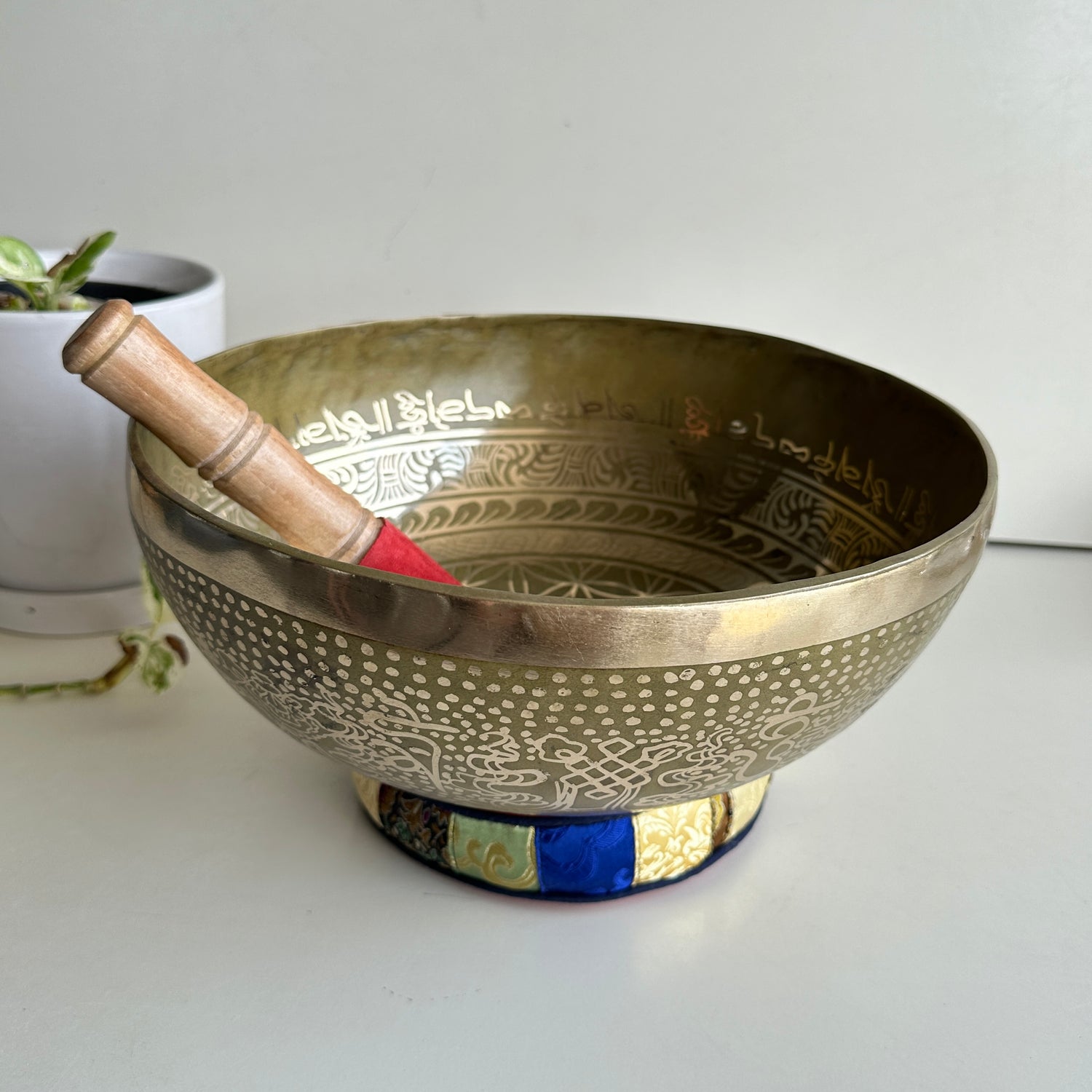 Brass Handbeaten Singing Bowl Flower Of Life 27cm