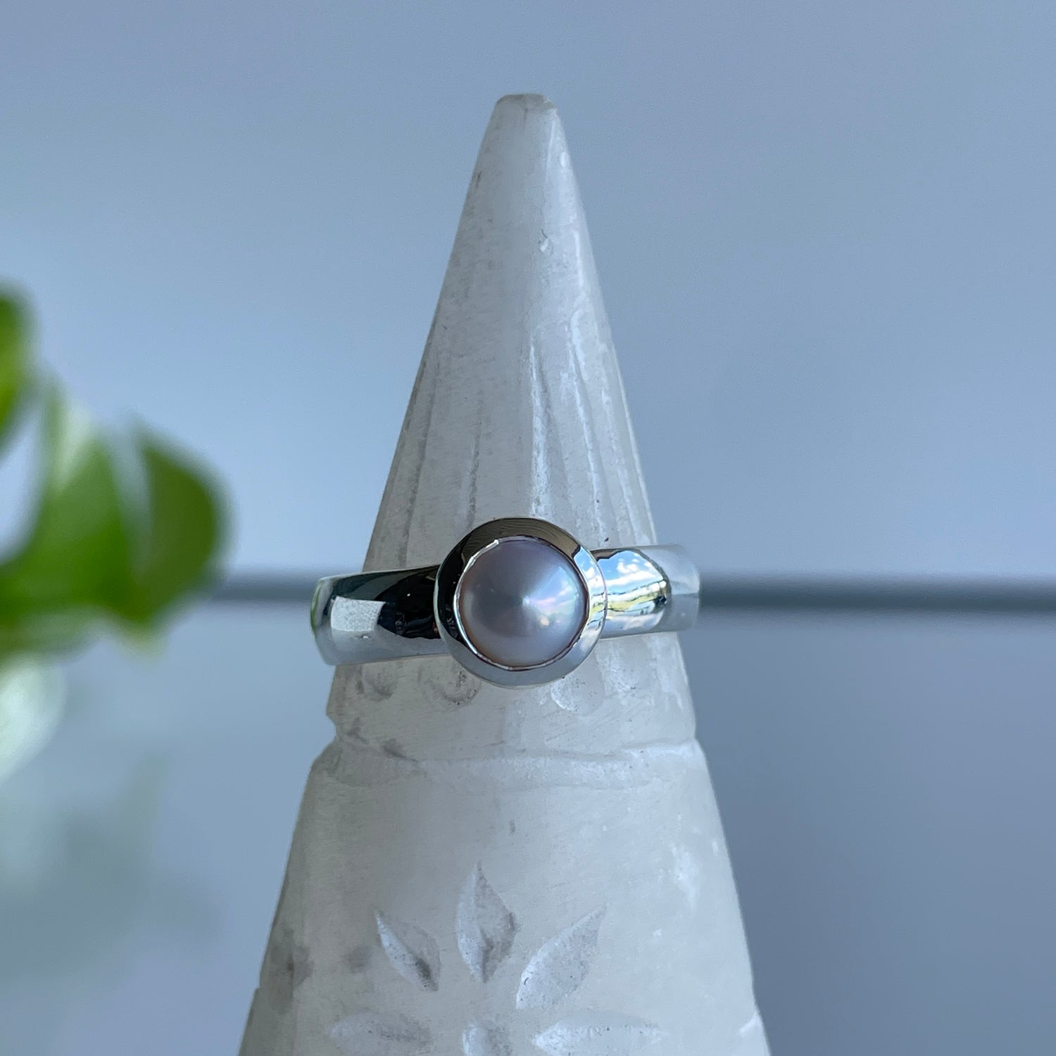 Pearl Round Ring Sz9