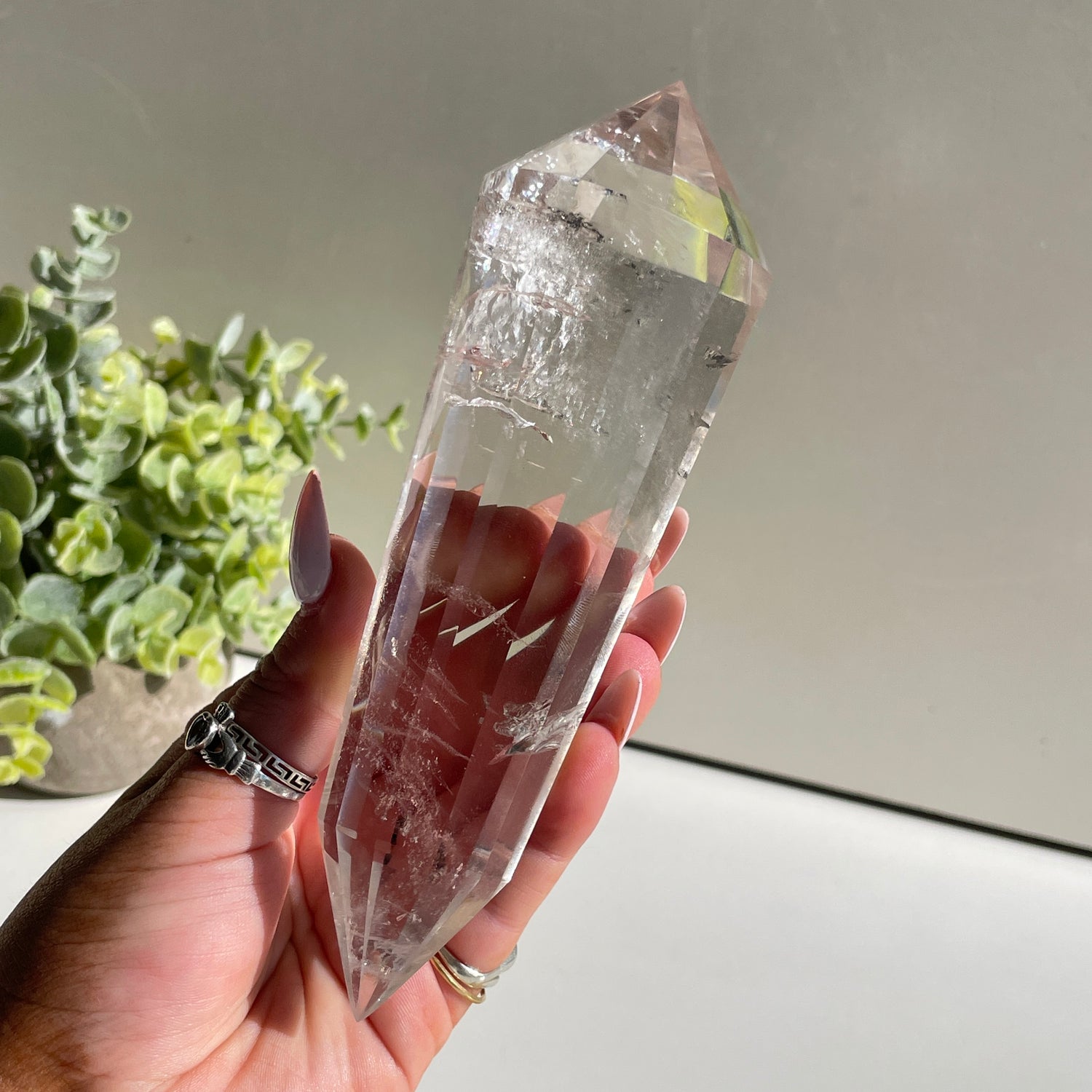 Clear Quartz Vogel 15.9cm