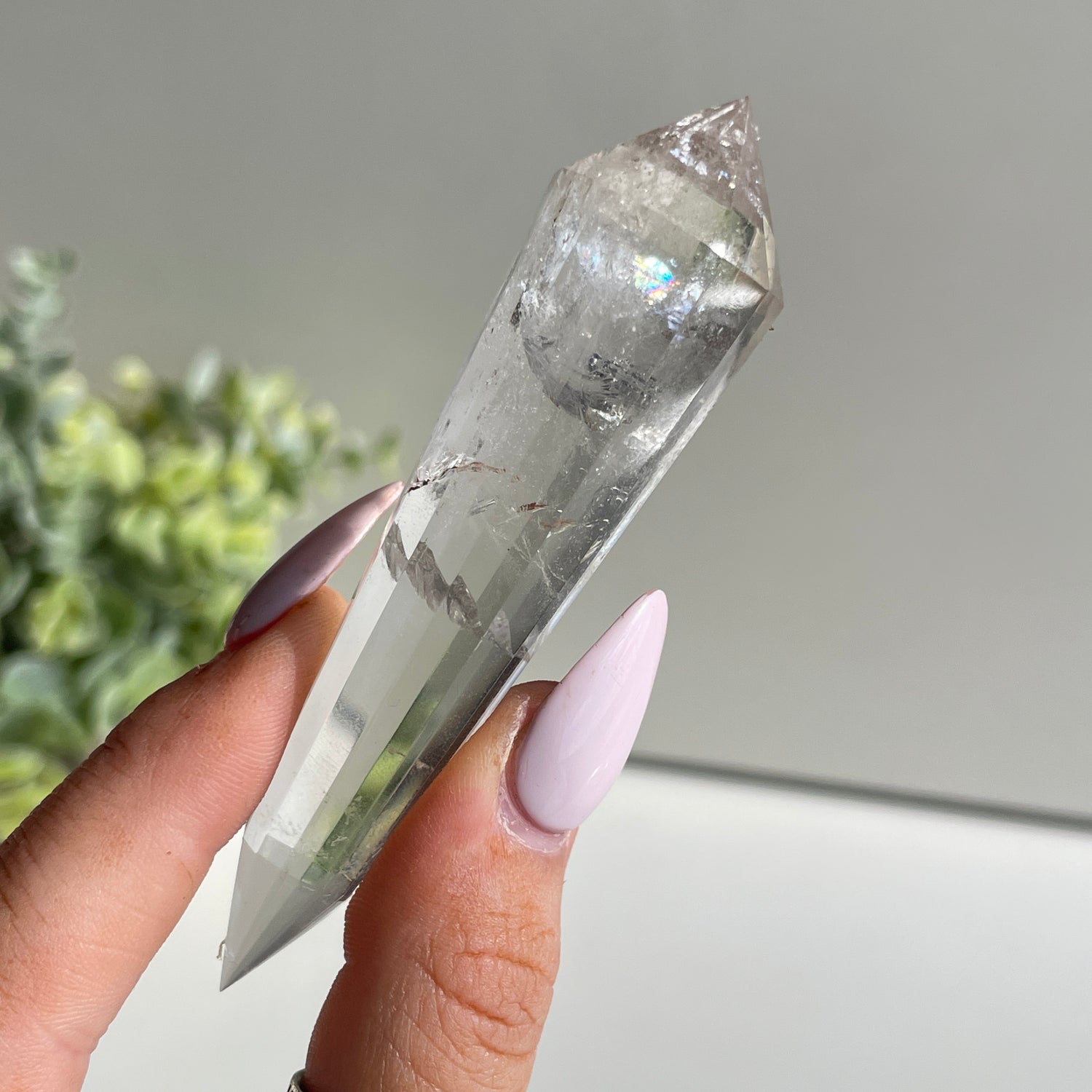 Clear Quartz Vogel 8.4cm