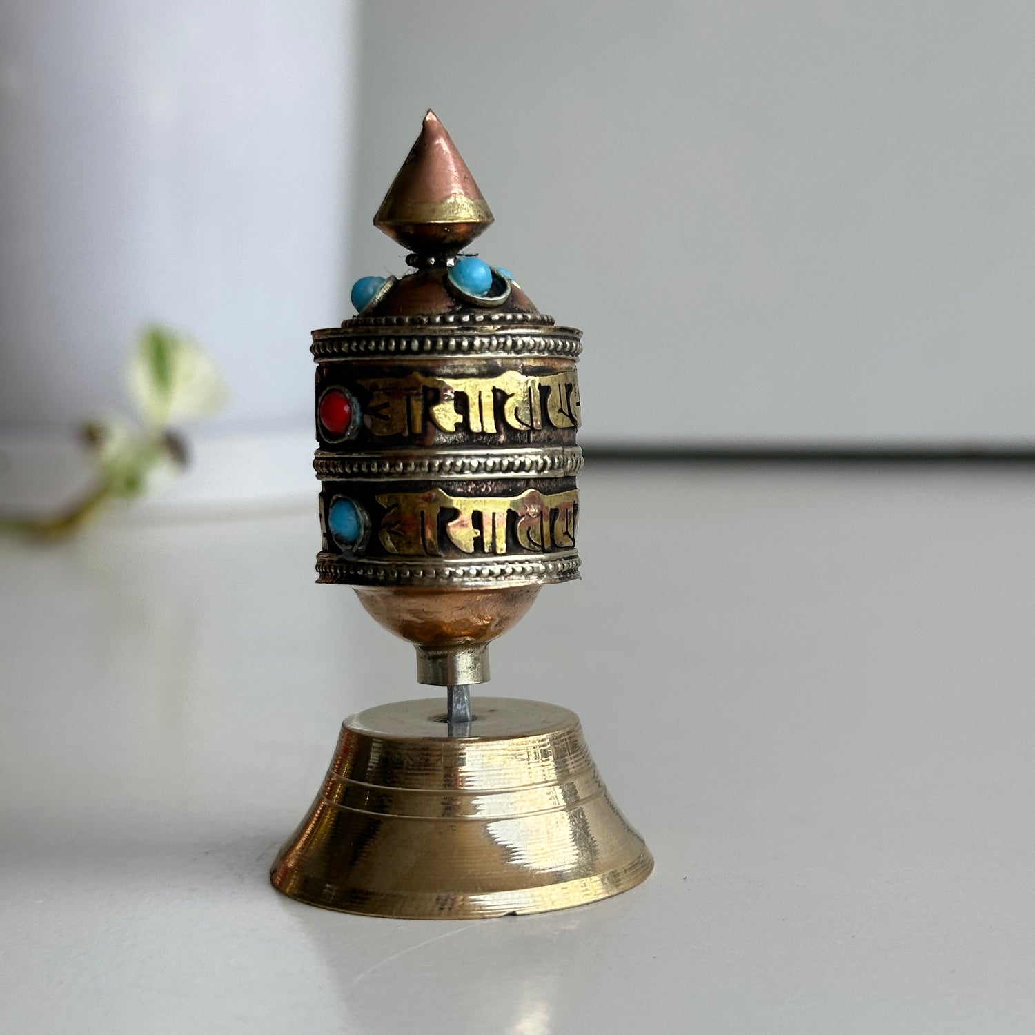 Mini Tibetan Prayer Wheel Standing 2020