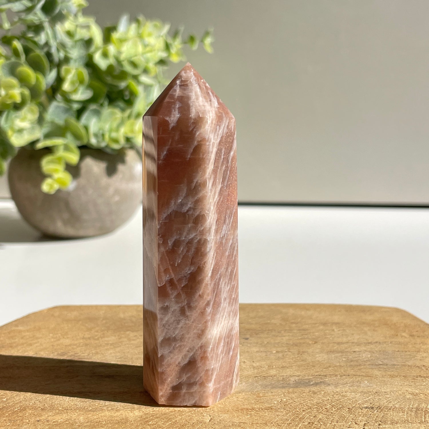 Moonstone Generator 8.5cm