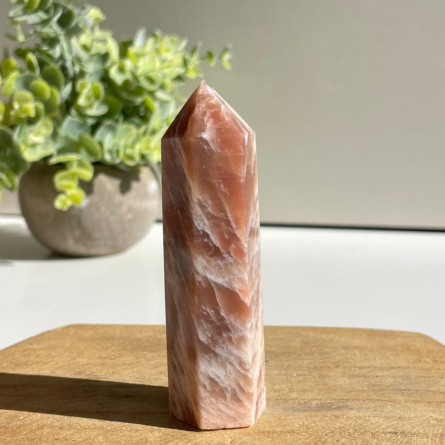 Moonstone Generator 8.5cm