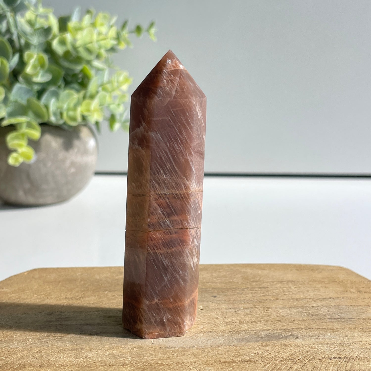 Moonstone Generator 8.4cm