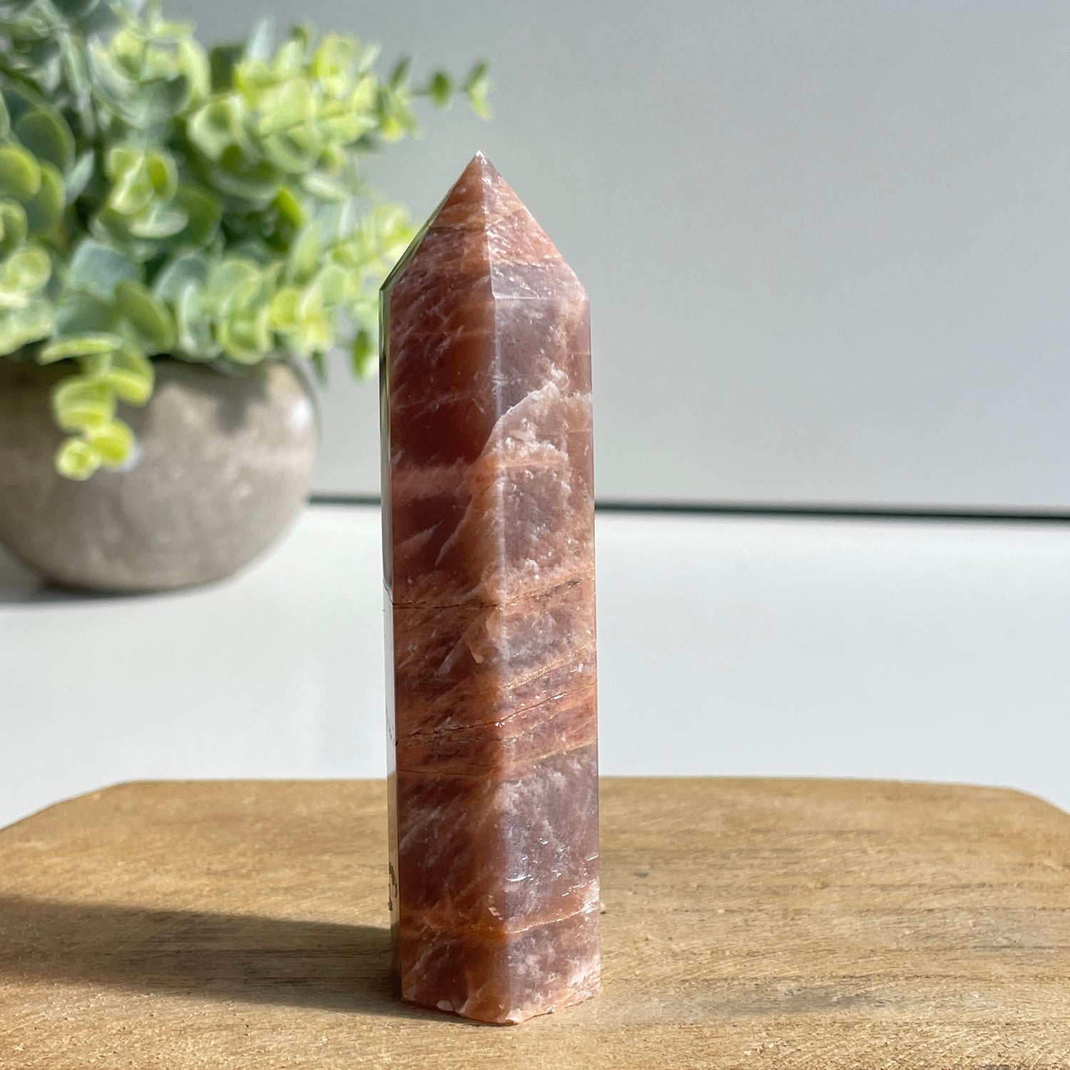 Moonstone Generator 8.4cm