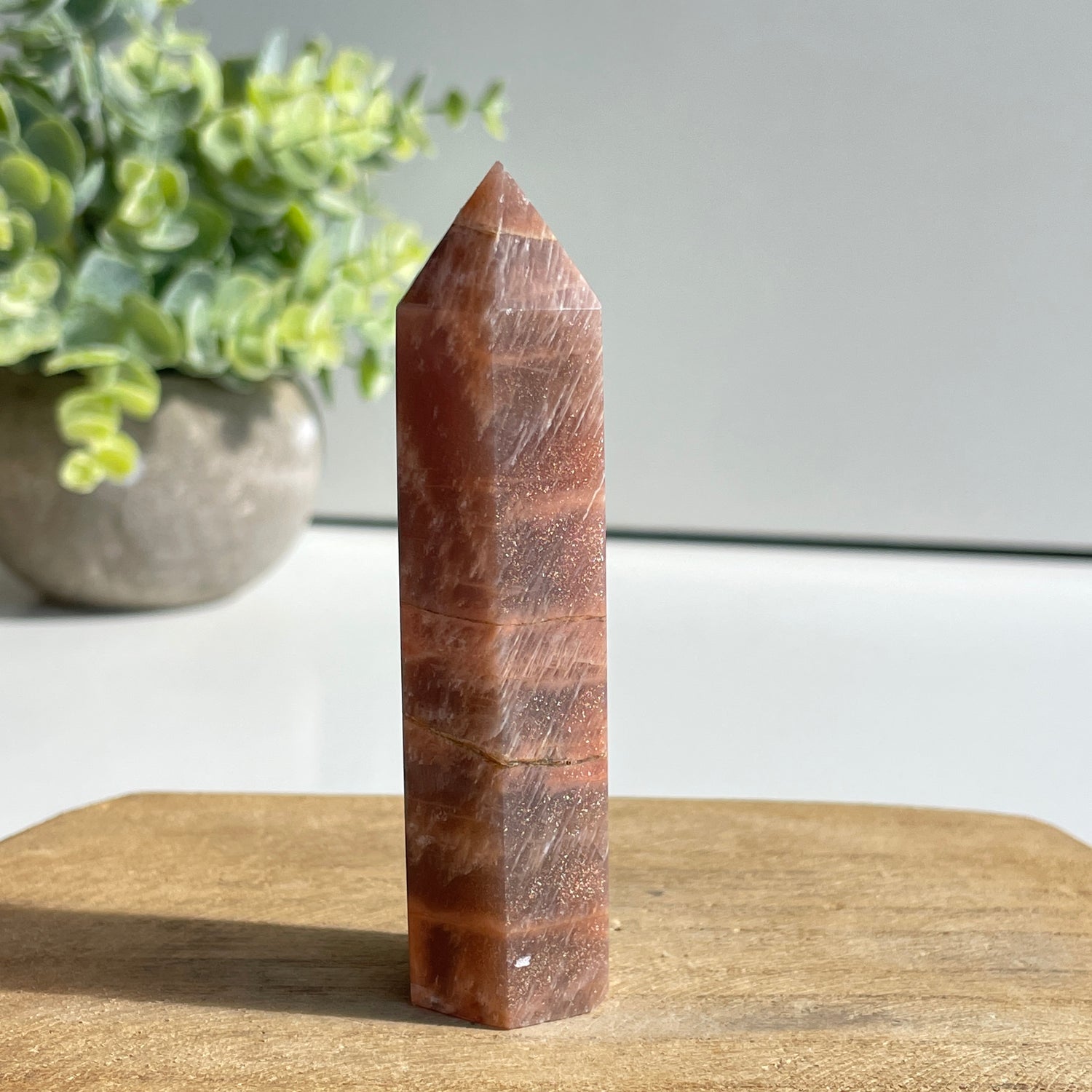 Moonstone Generator 8.4cm