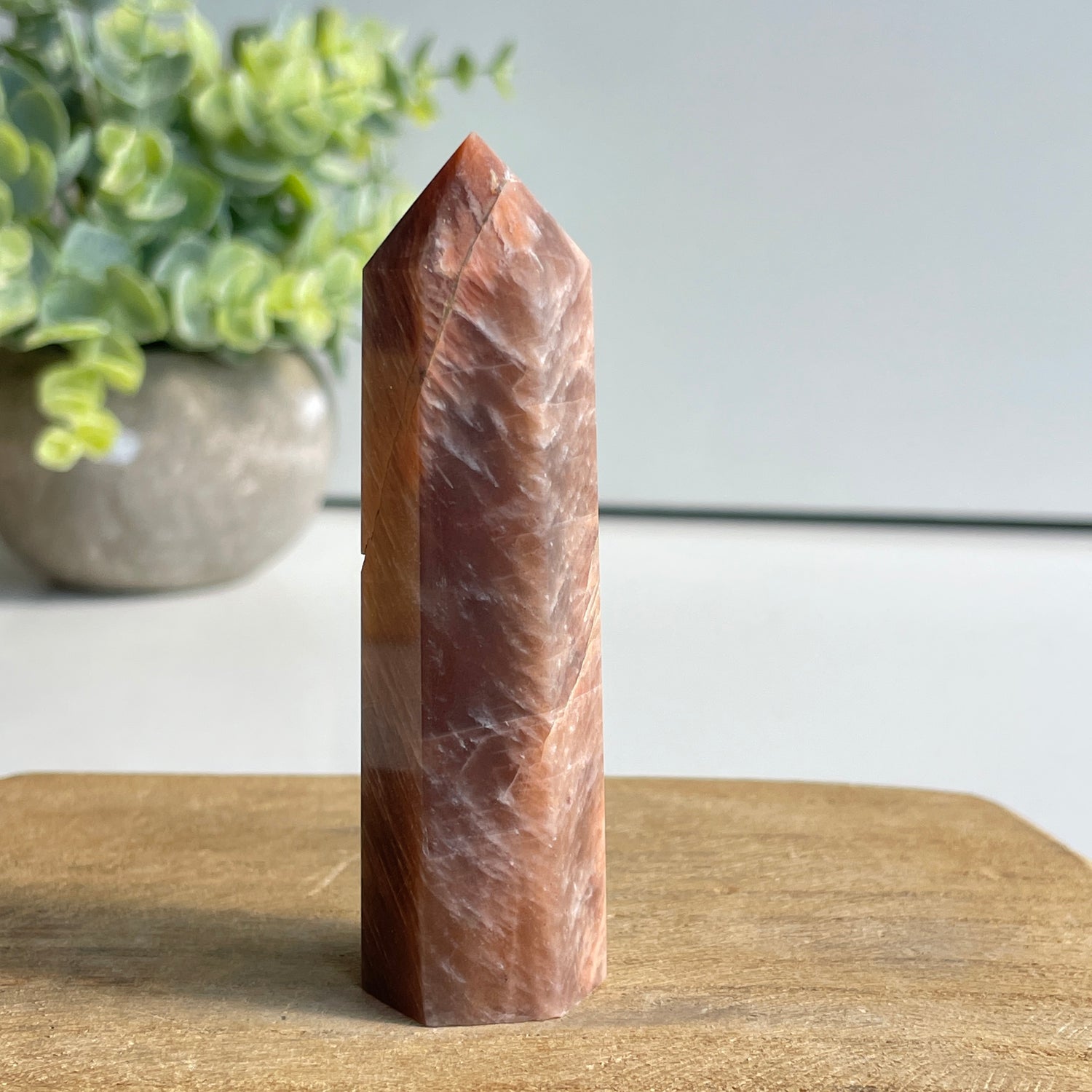 Moonstone Generator 7.8cm