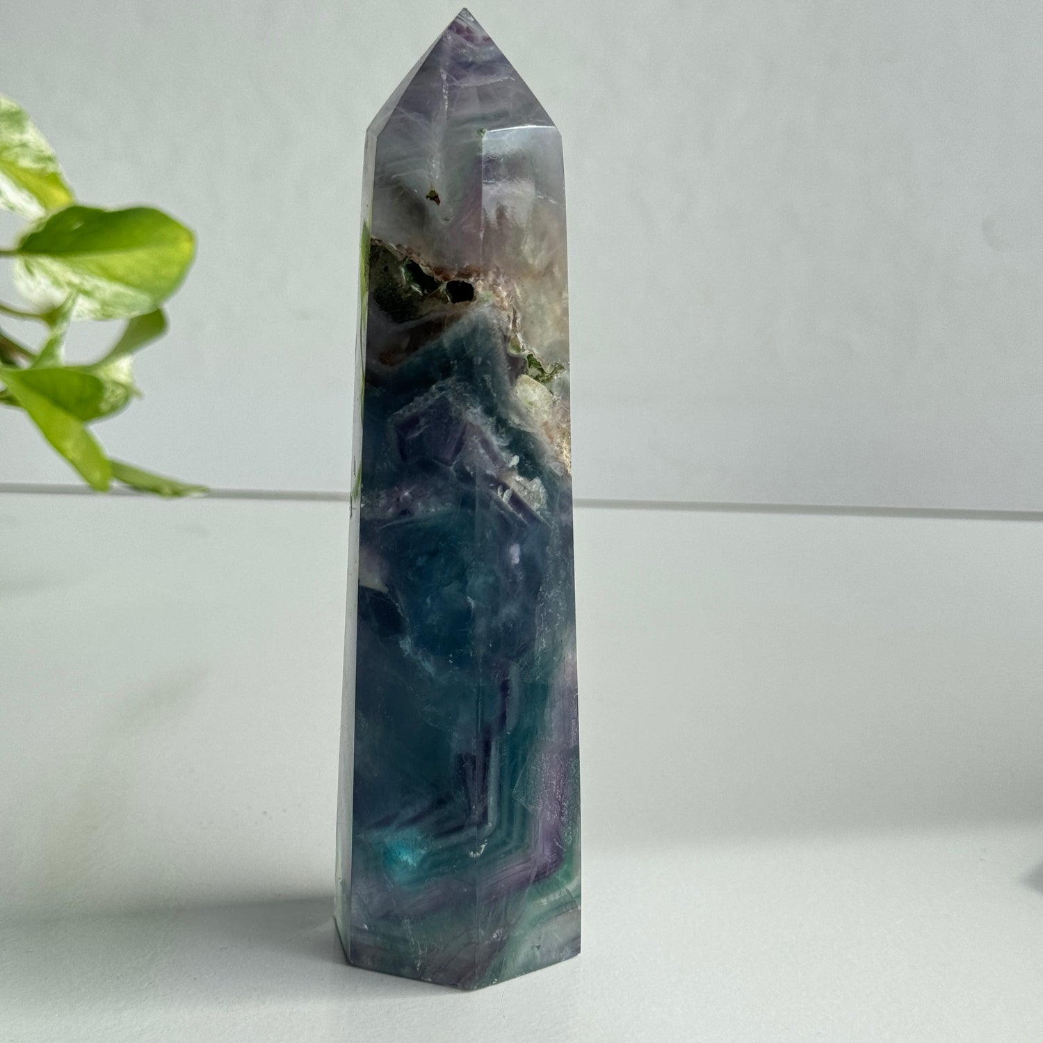Fluorite Generator 15.3cm 02