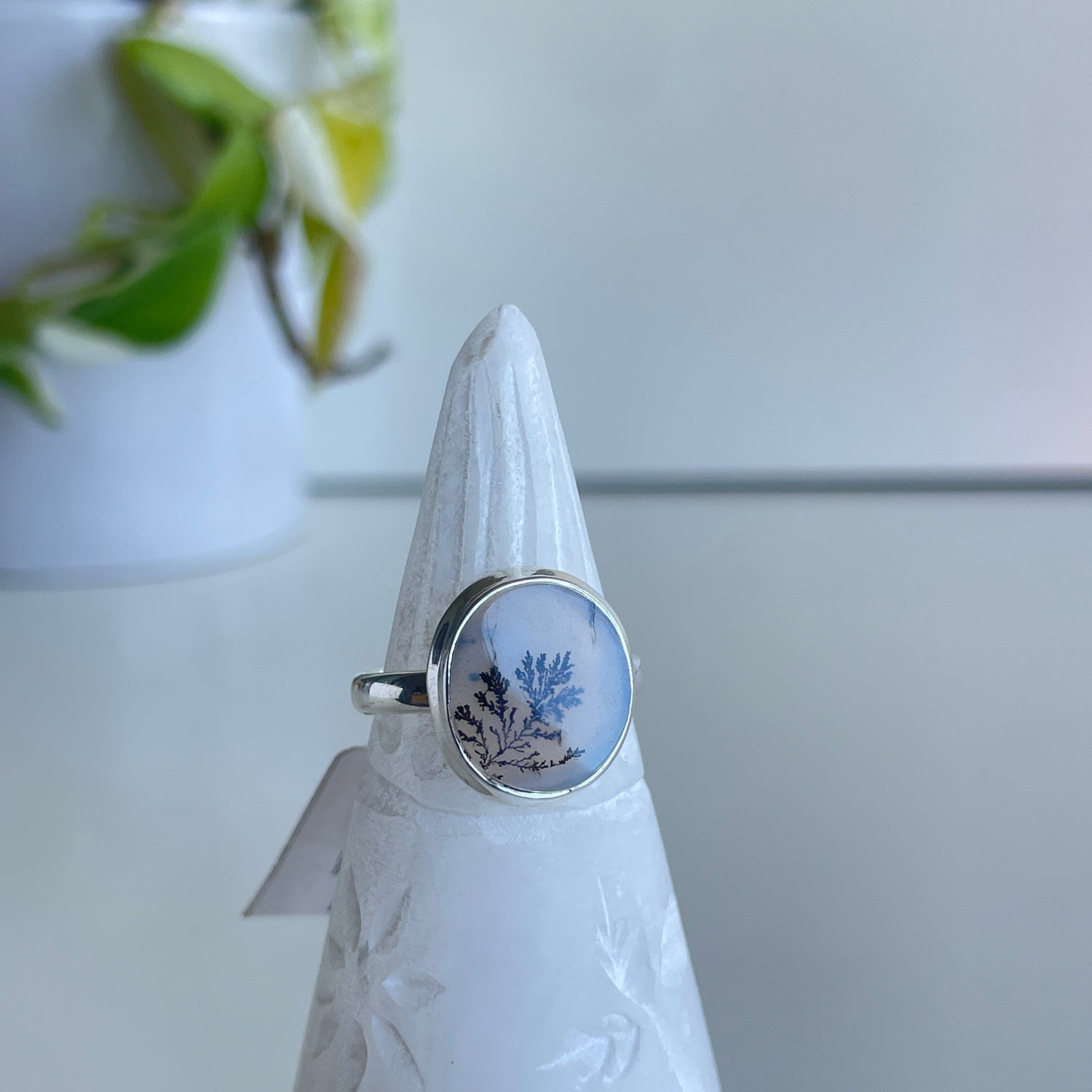 Dendritic Agate Oval Ring Sz9