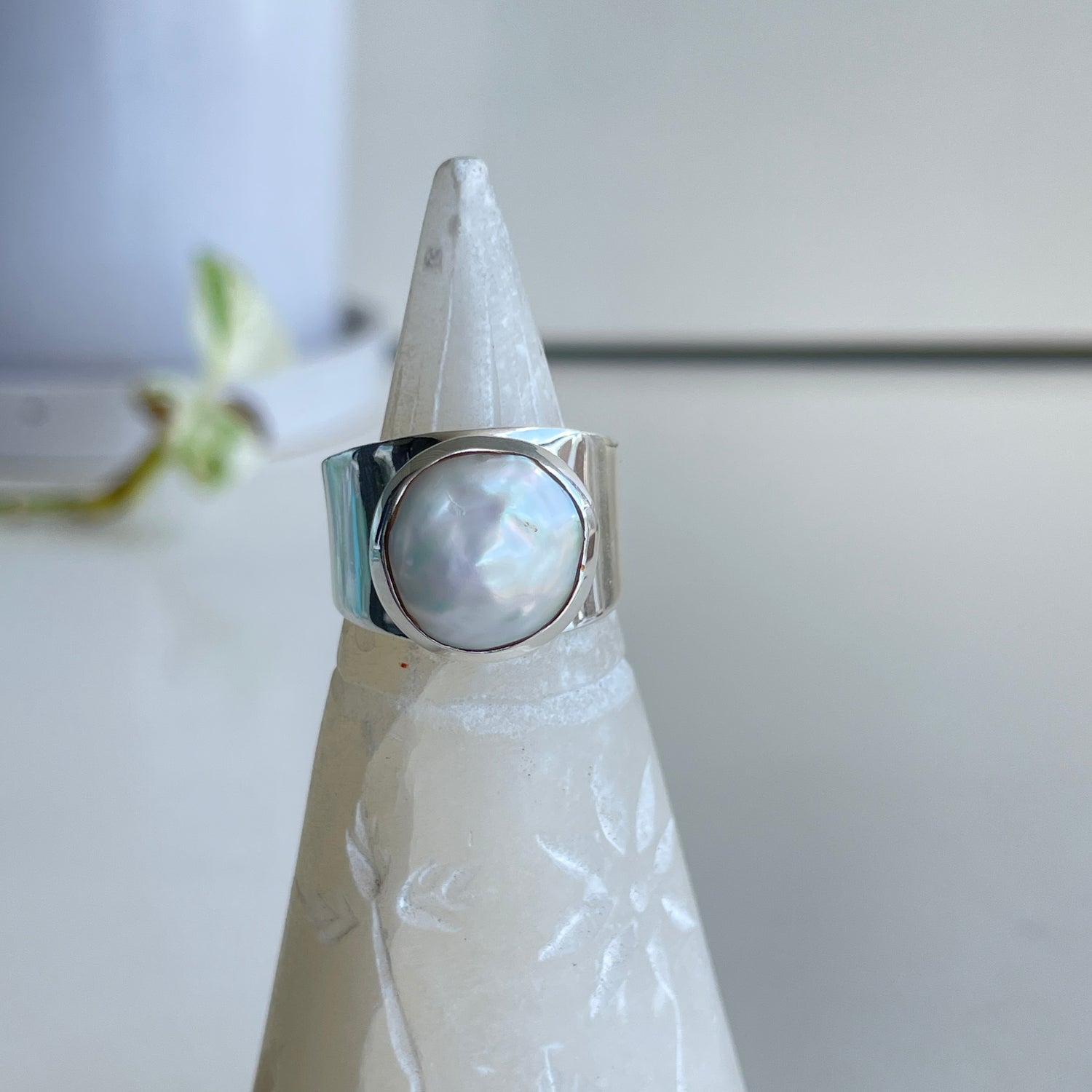 Pearl Round Ring