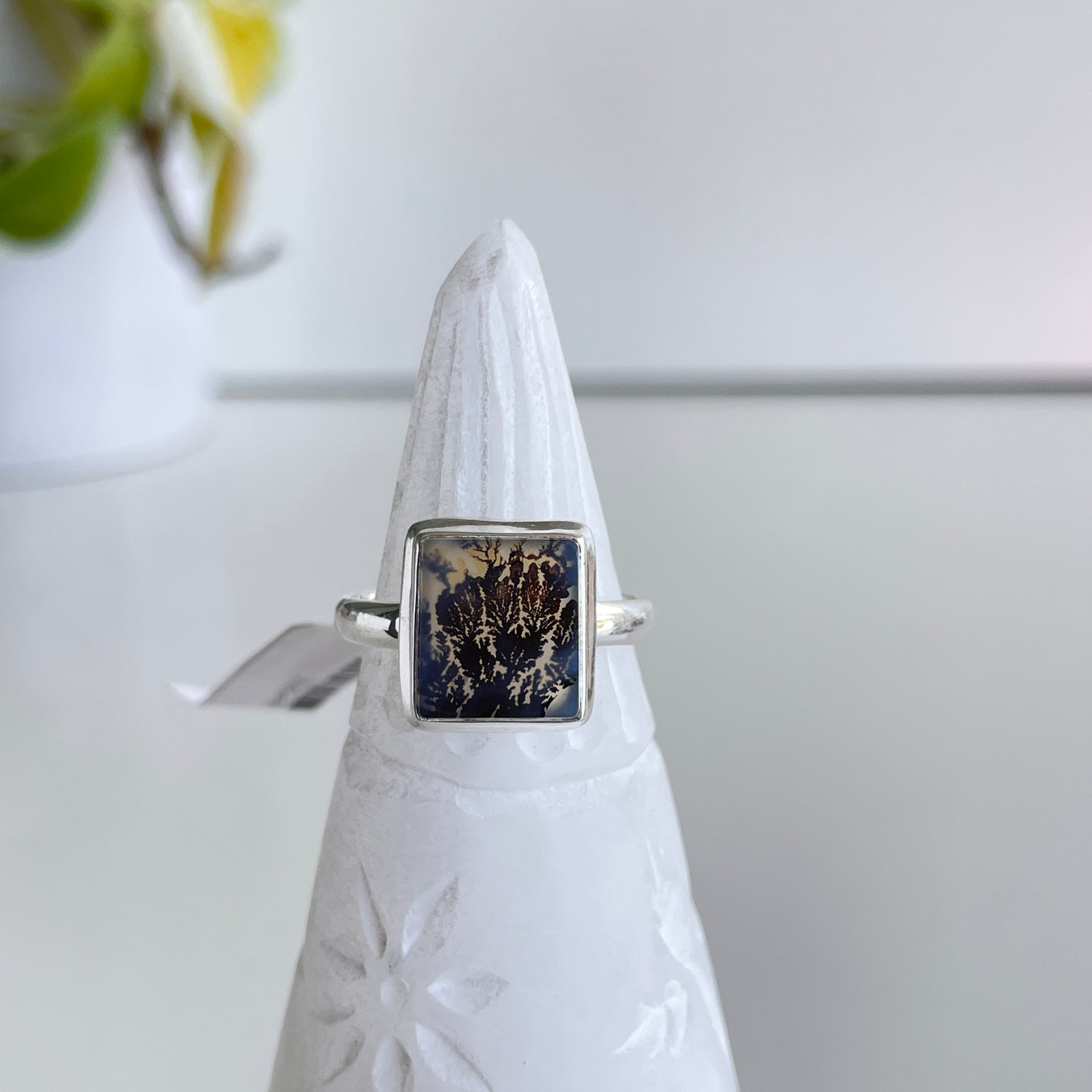 Dendritic Agate Rectangle Ring Sz9