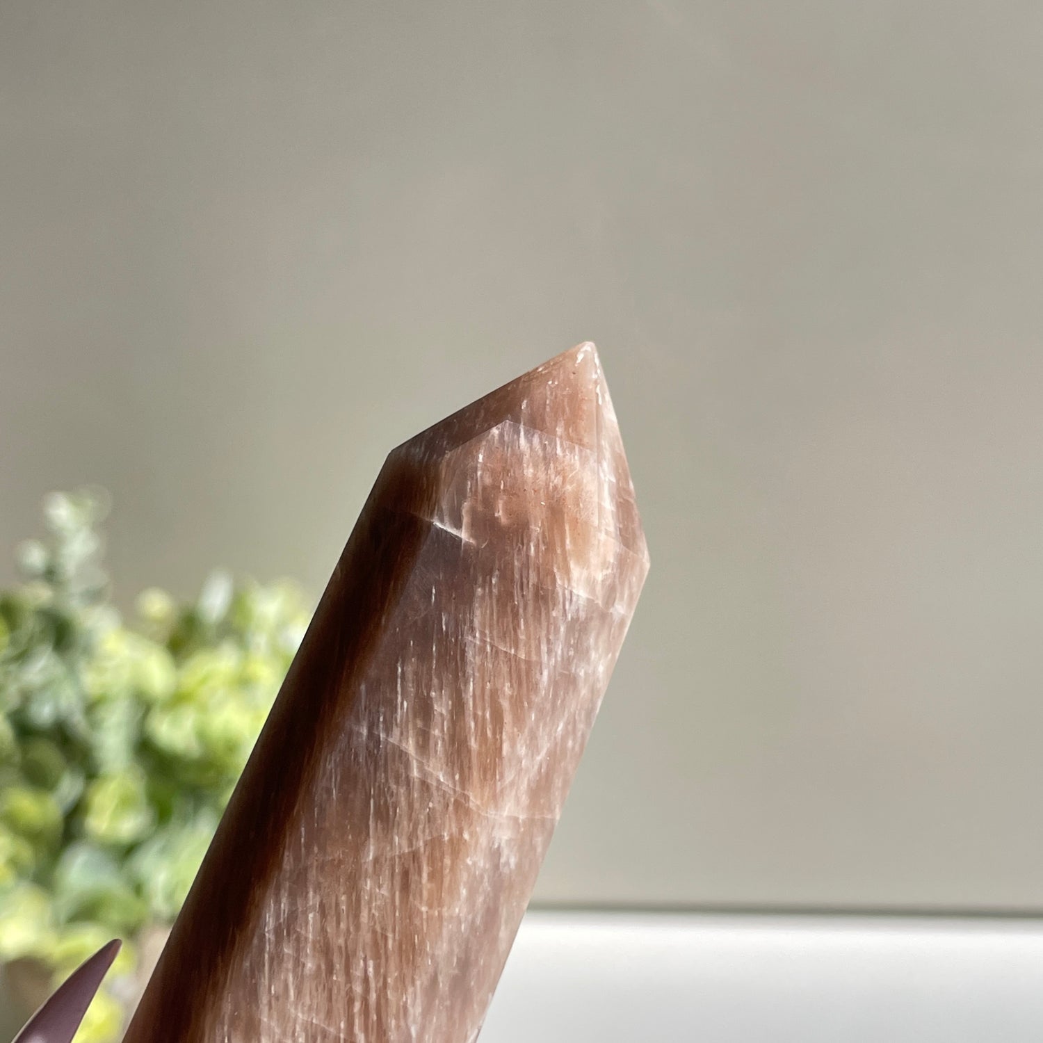 Moonstone Generator 8.4cm