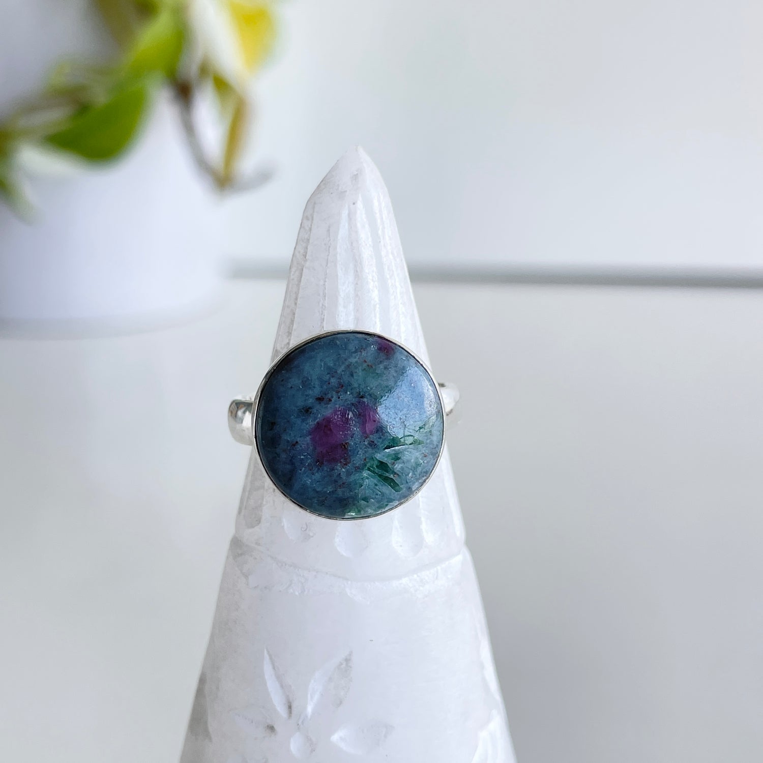 Ruby In Kyanite Round Ring Sz7