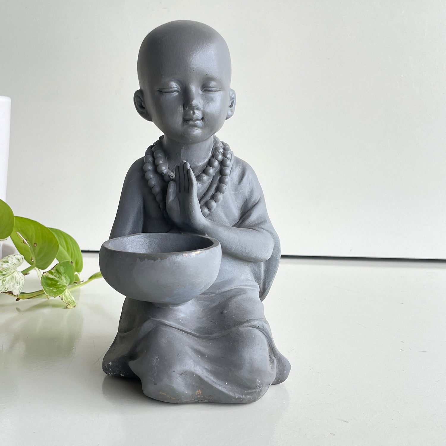 Kneeling Monk With Bowl BUDDMOTE