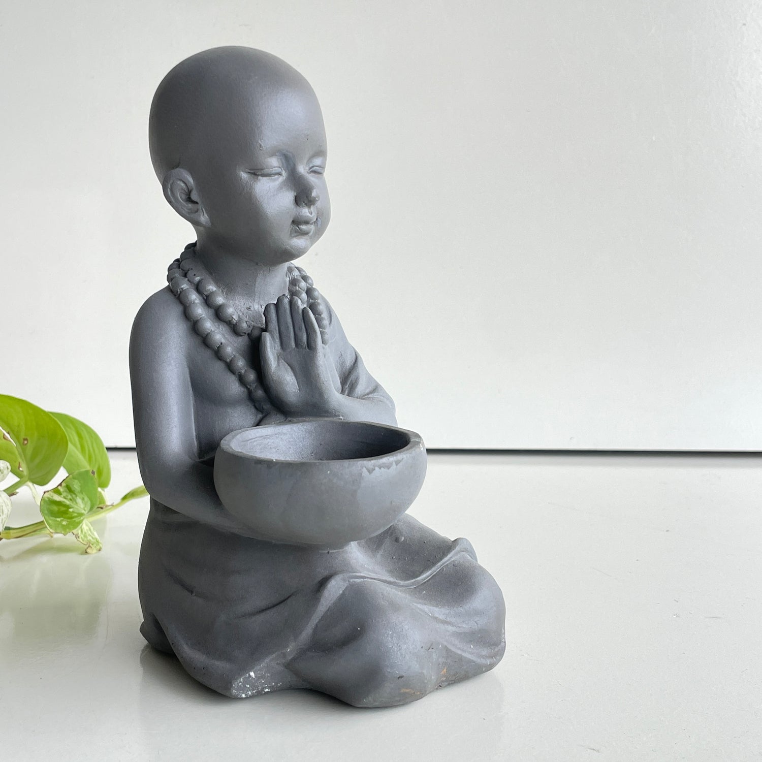 Kneeling Monk With Bowl BUDDMOTE