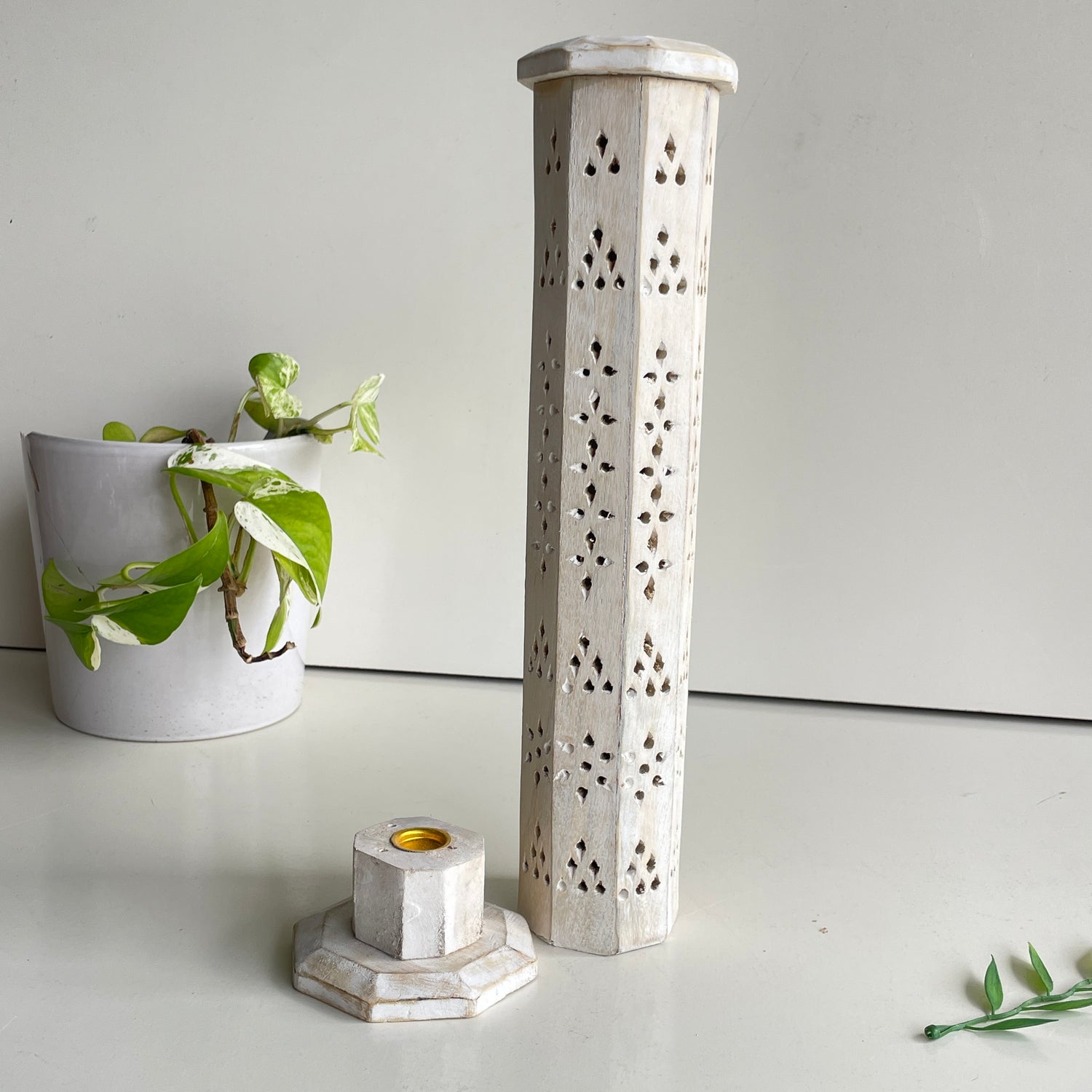 White Wooden Incense Holder IHT335