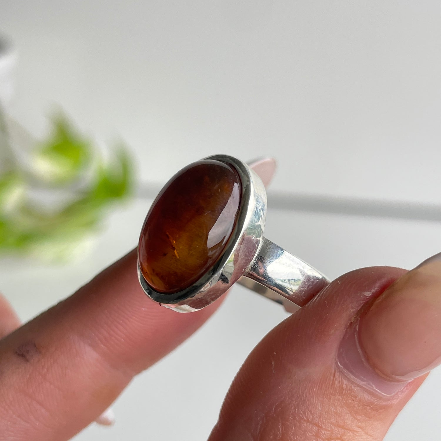 Amber Oval Ring Sz8