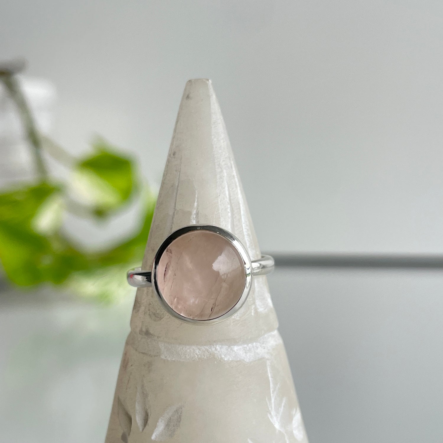 Rose Quartz Round Ring Sz7