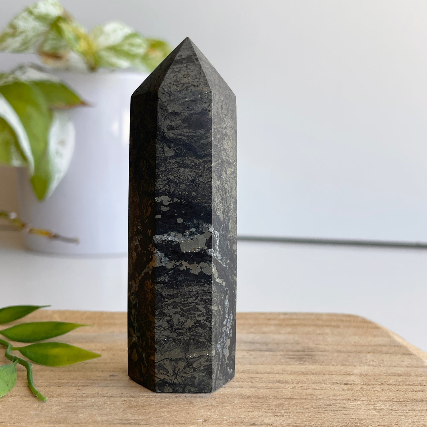 Pyrite Generator 8.9cm
