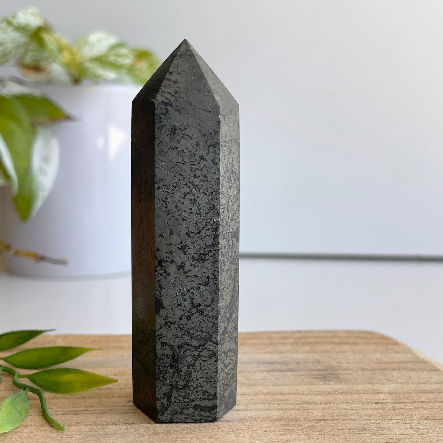 Pyrite Generator 8.9cm