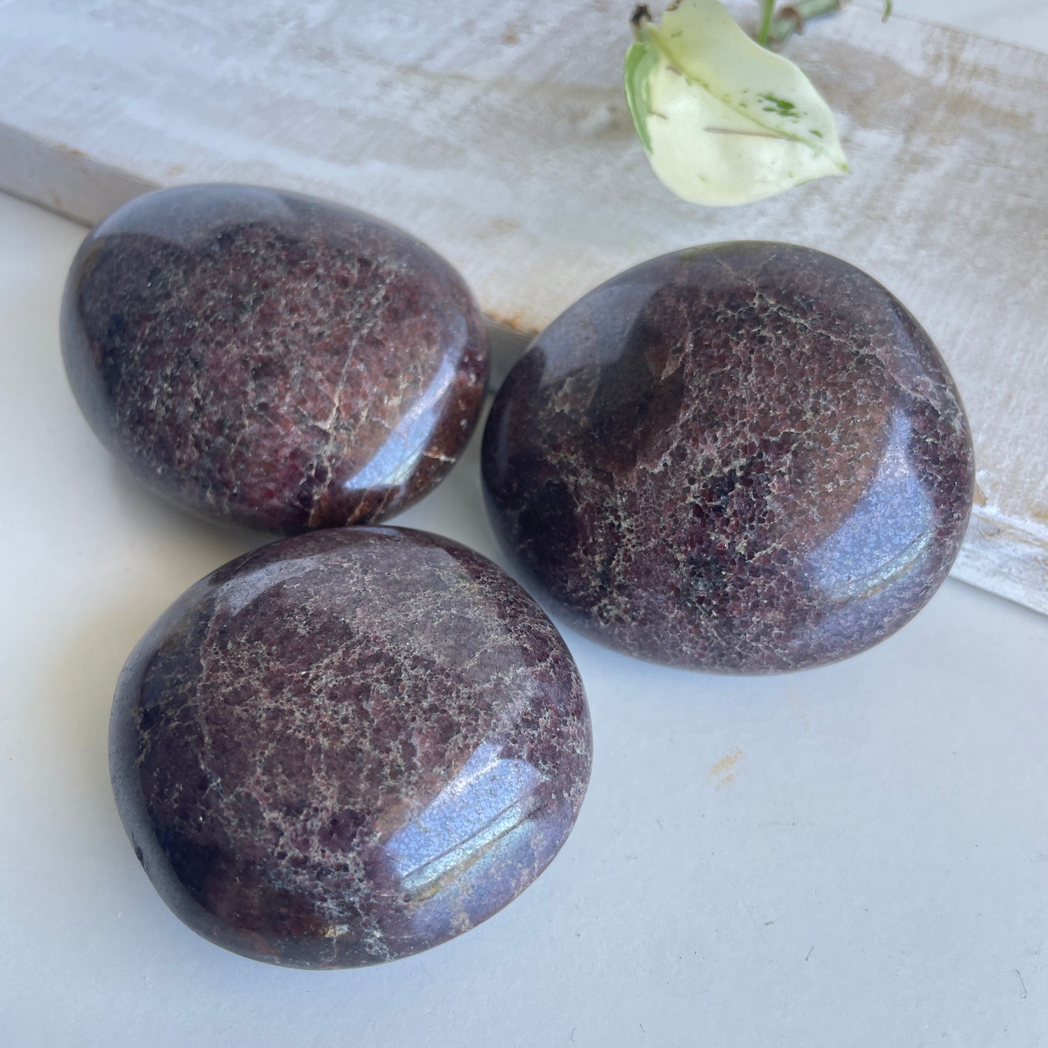 Garnet Palmstone