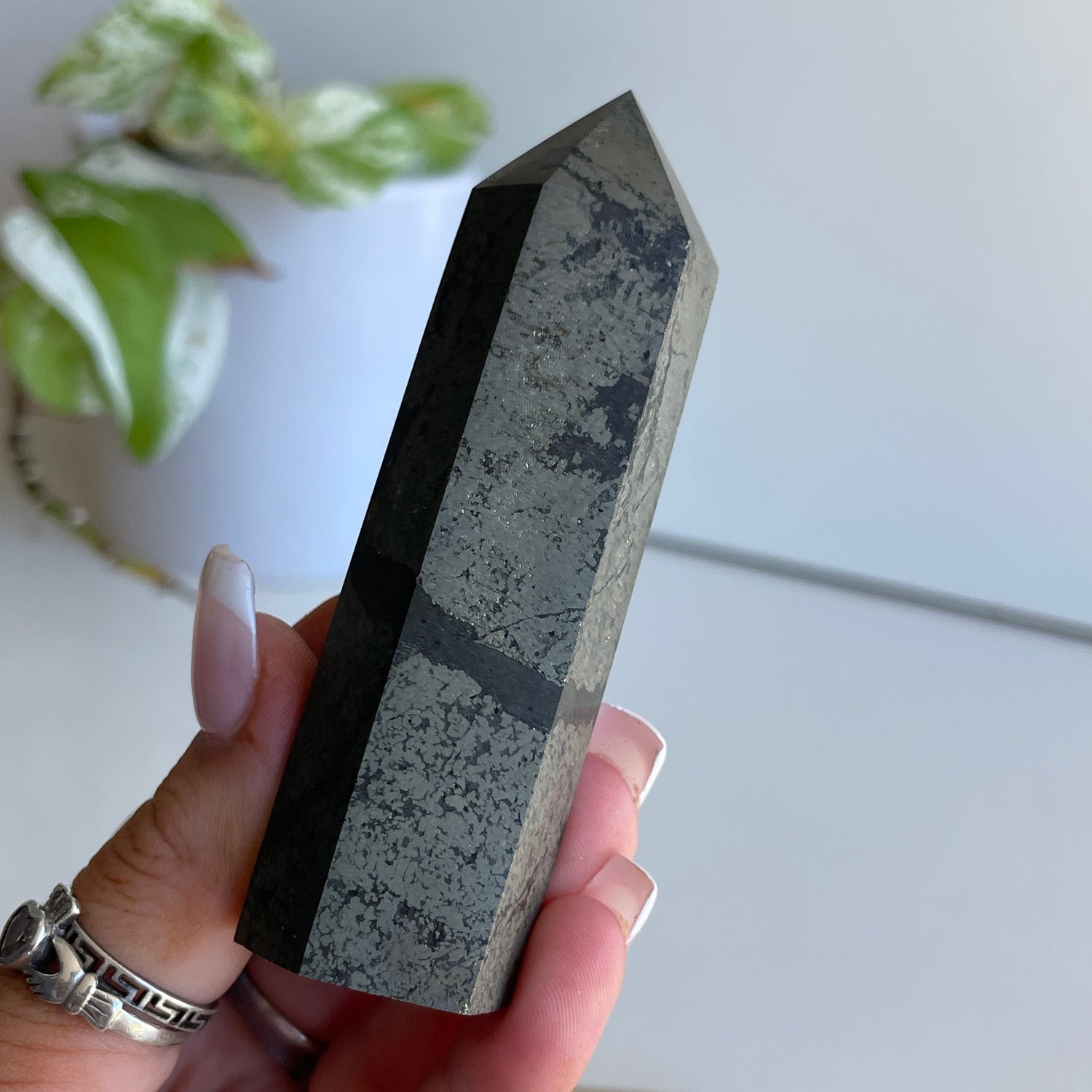 Pyrite Generator 8.9cm