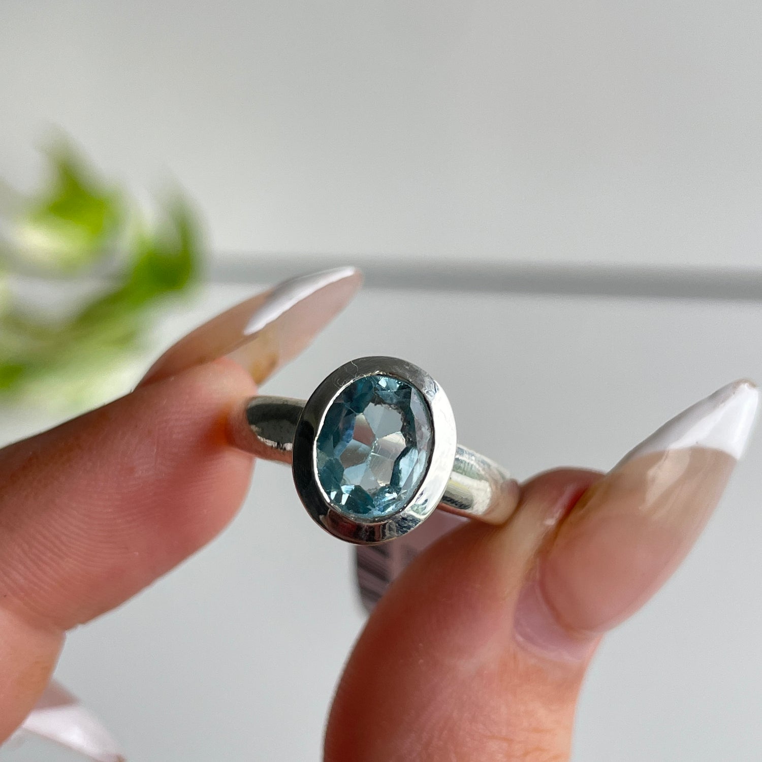 Blue Topaz Oval Ring Sz8