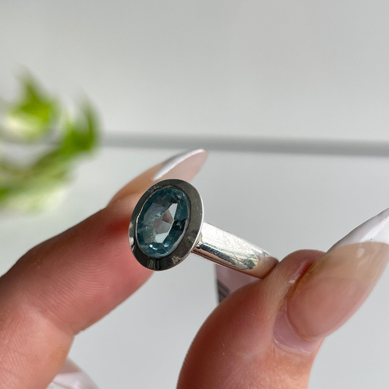 Blue Topaz Oval Ring Sz8