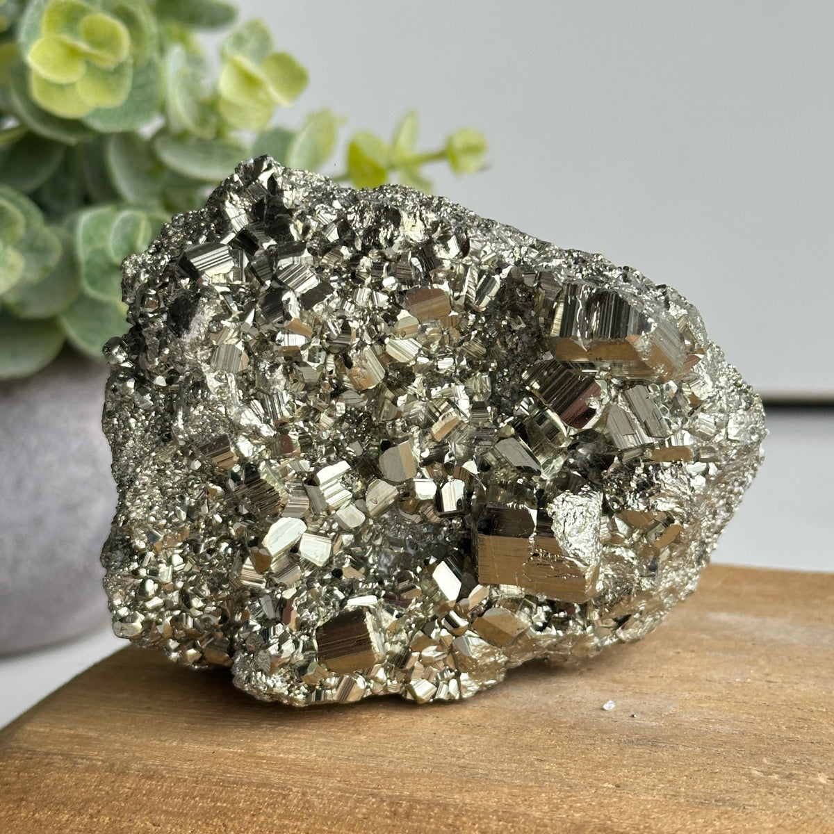 Pyrite Pce 678g