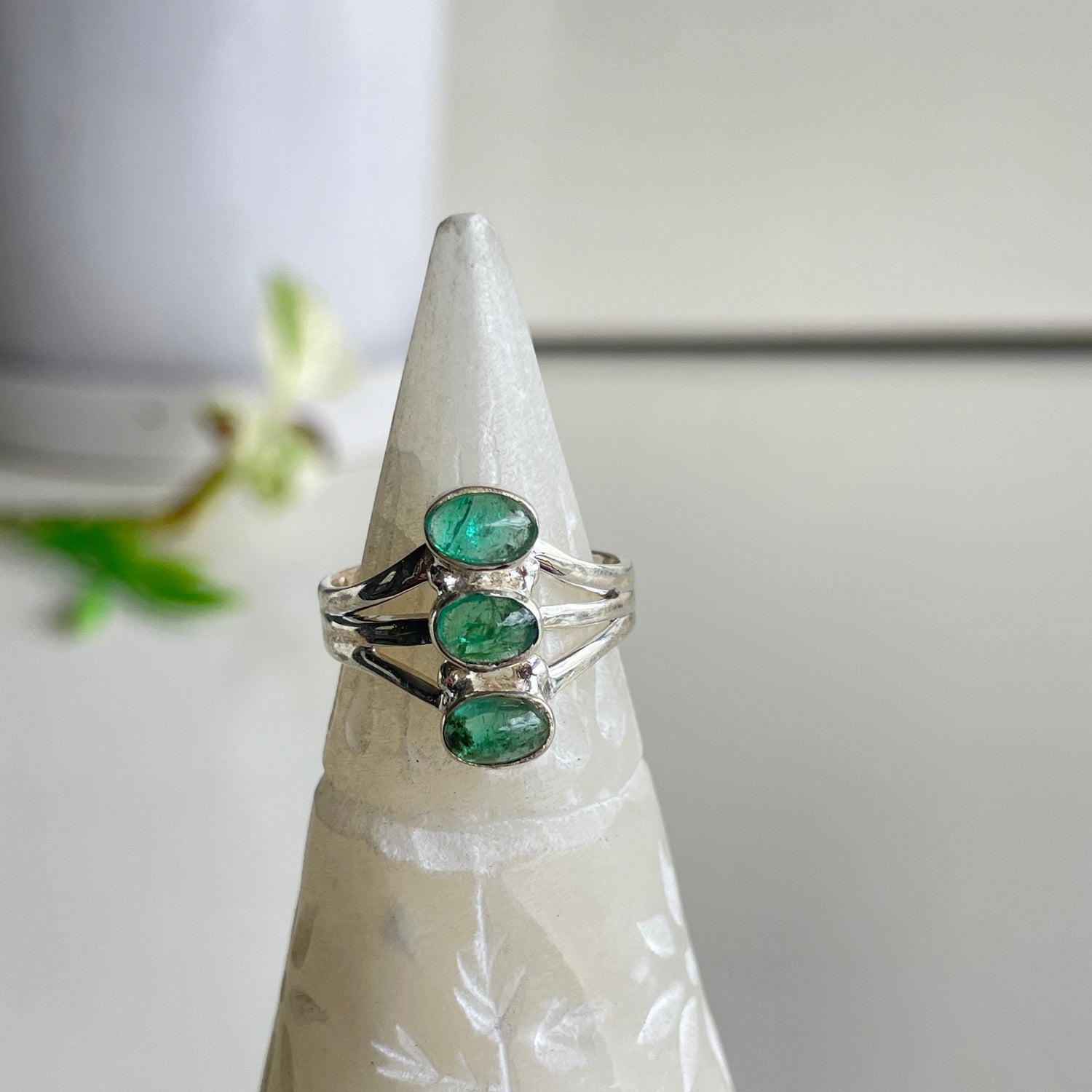 Emerald Triple Stone Ring Sz7