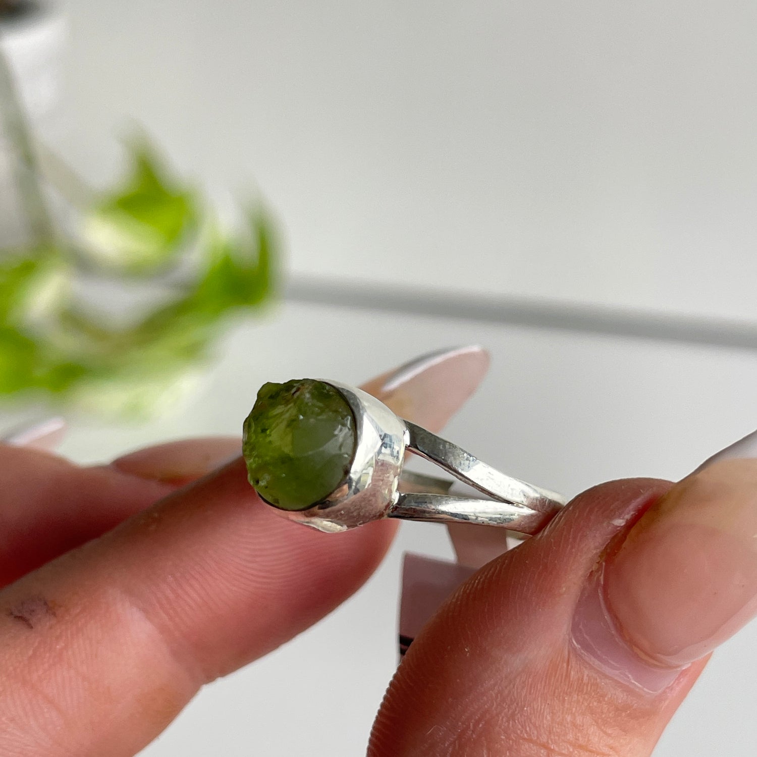 Peridot Round Rough Ring Sz8