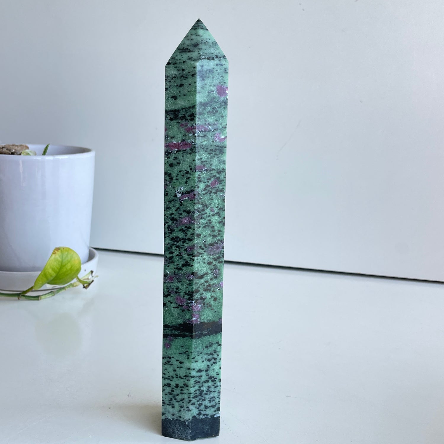 Ruby In Zoisite Generator 26.8cm