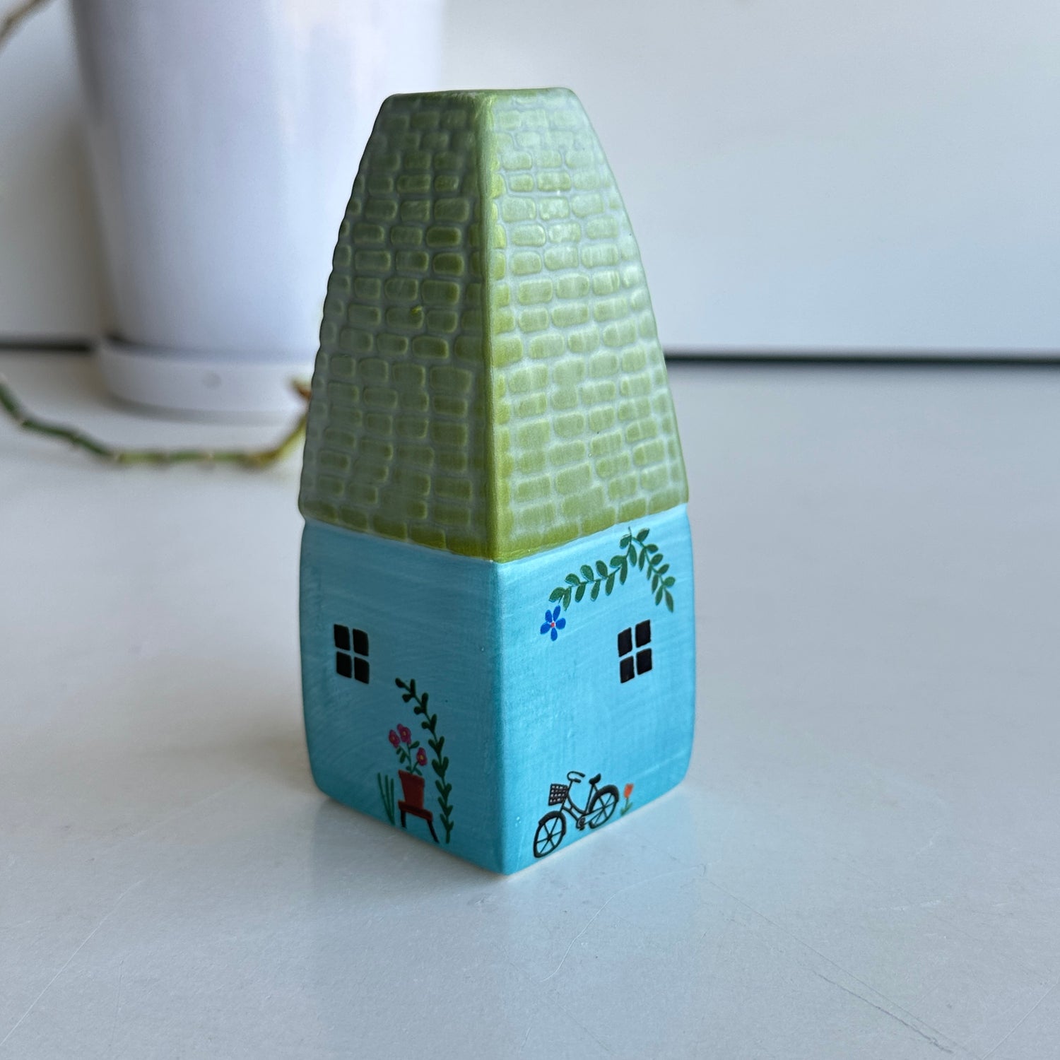 Cottage Bud Vase Loved Vase000027