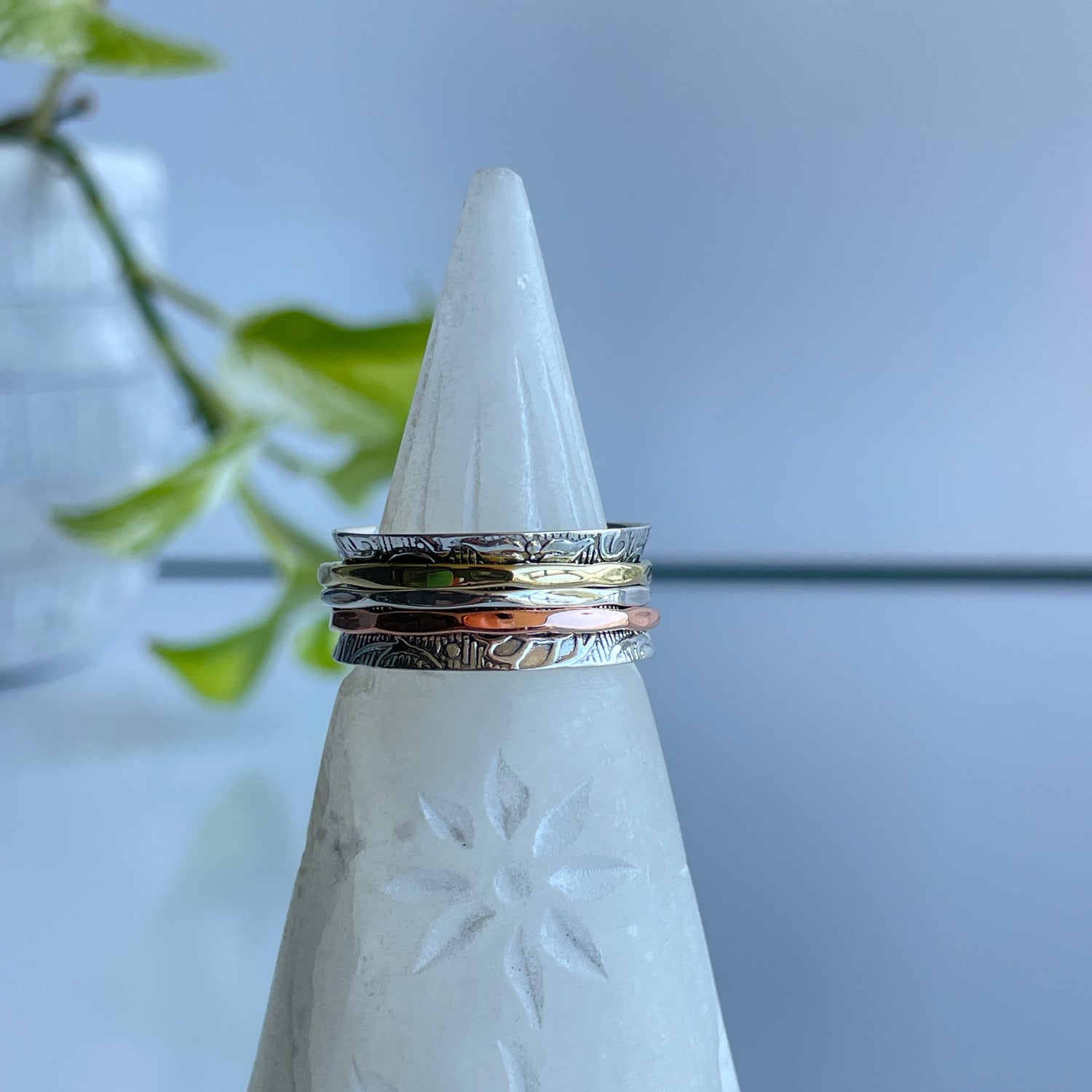 Tri Tone Patterned Spinner Ring