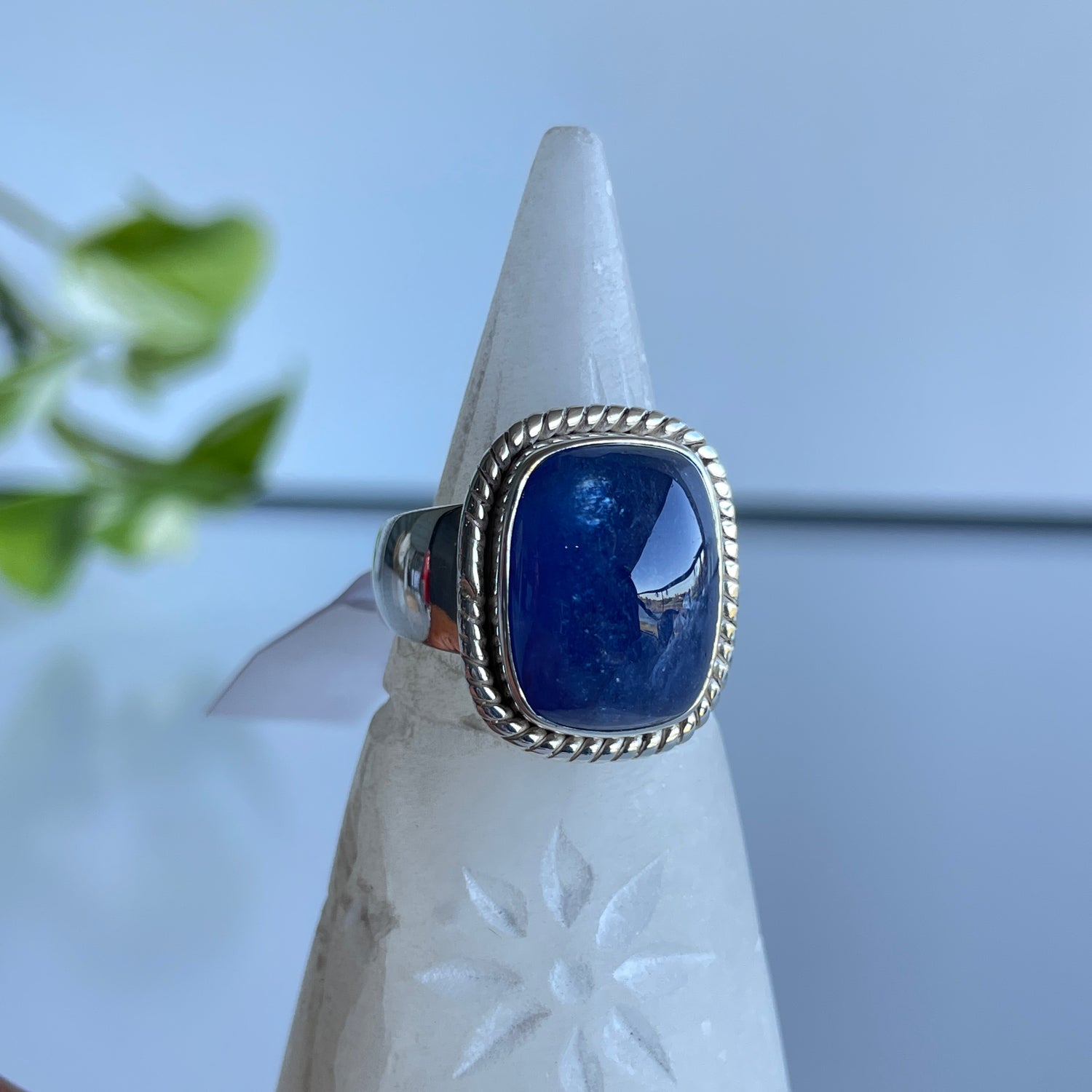 Tanzanite Rectangle Ring Sz9
