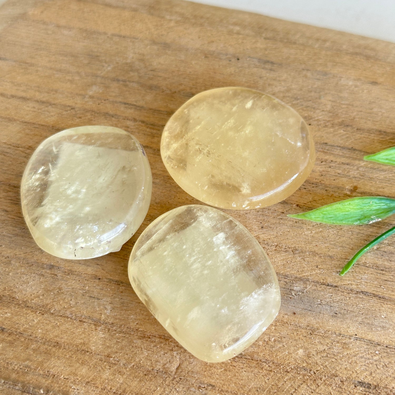 Honey Calcite Flat Stone XL Bra Buddy