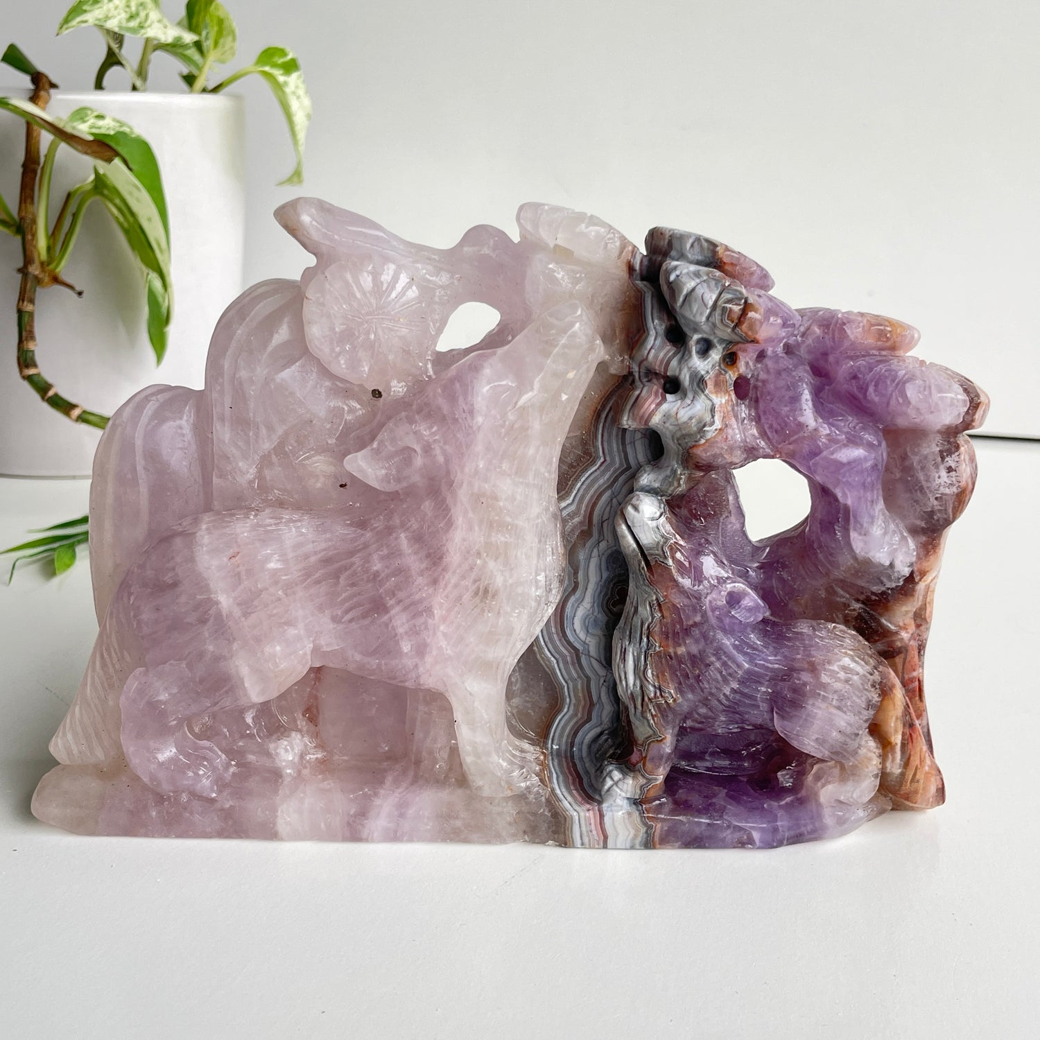 Amethyst Agate Wolf Carving
