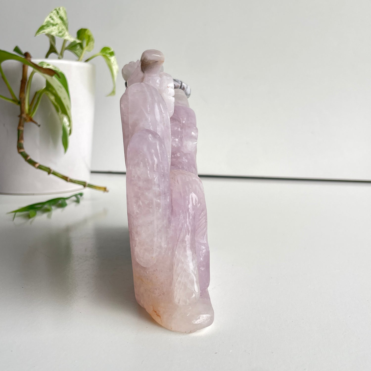 Amethyst Agate Wolf Carving