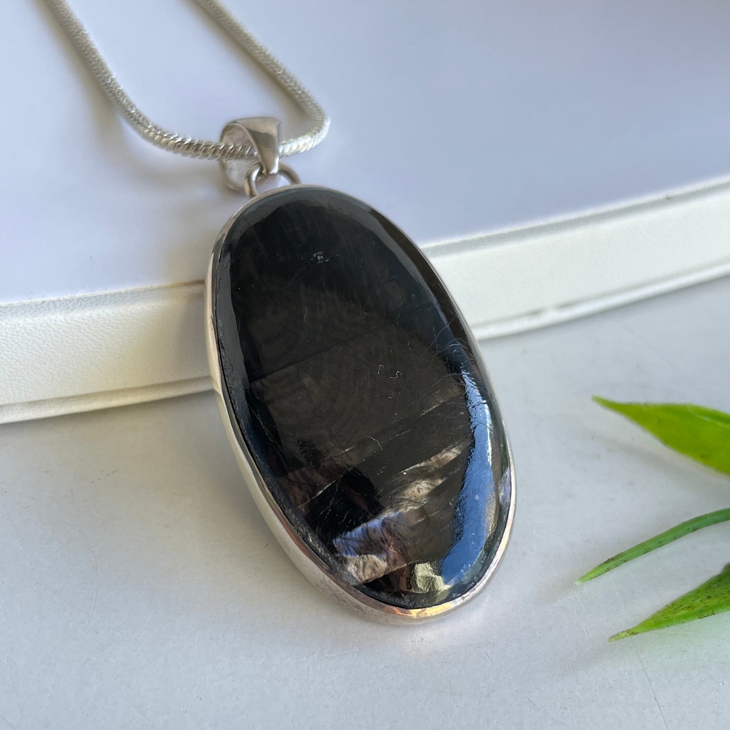 Hyperstene Oval Pendant 001