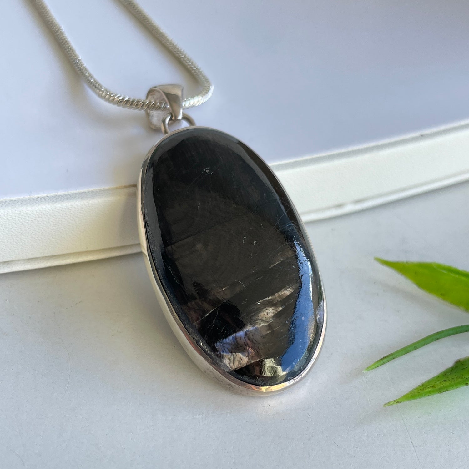 Hyperstene Oval Pendant 001