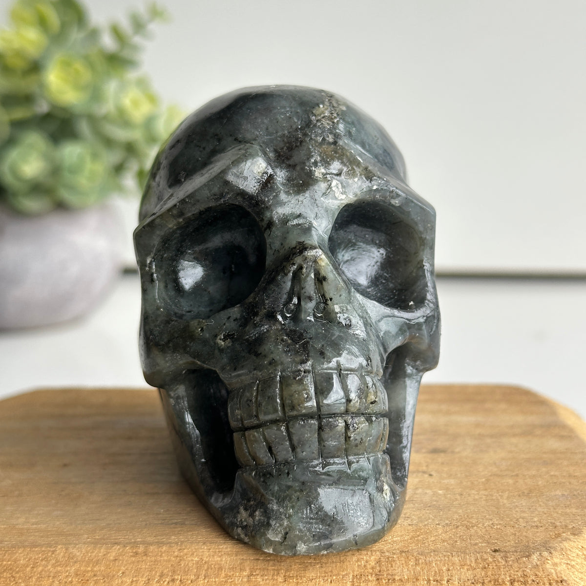 Labradorite Skull 1