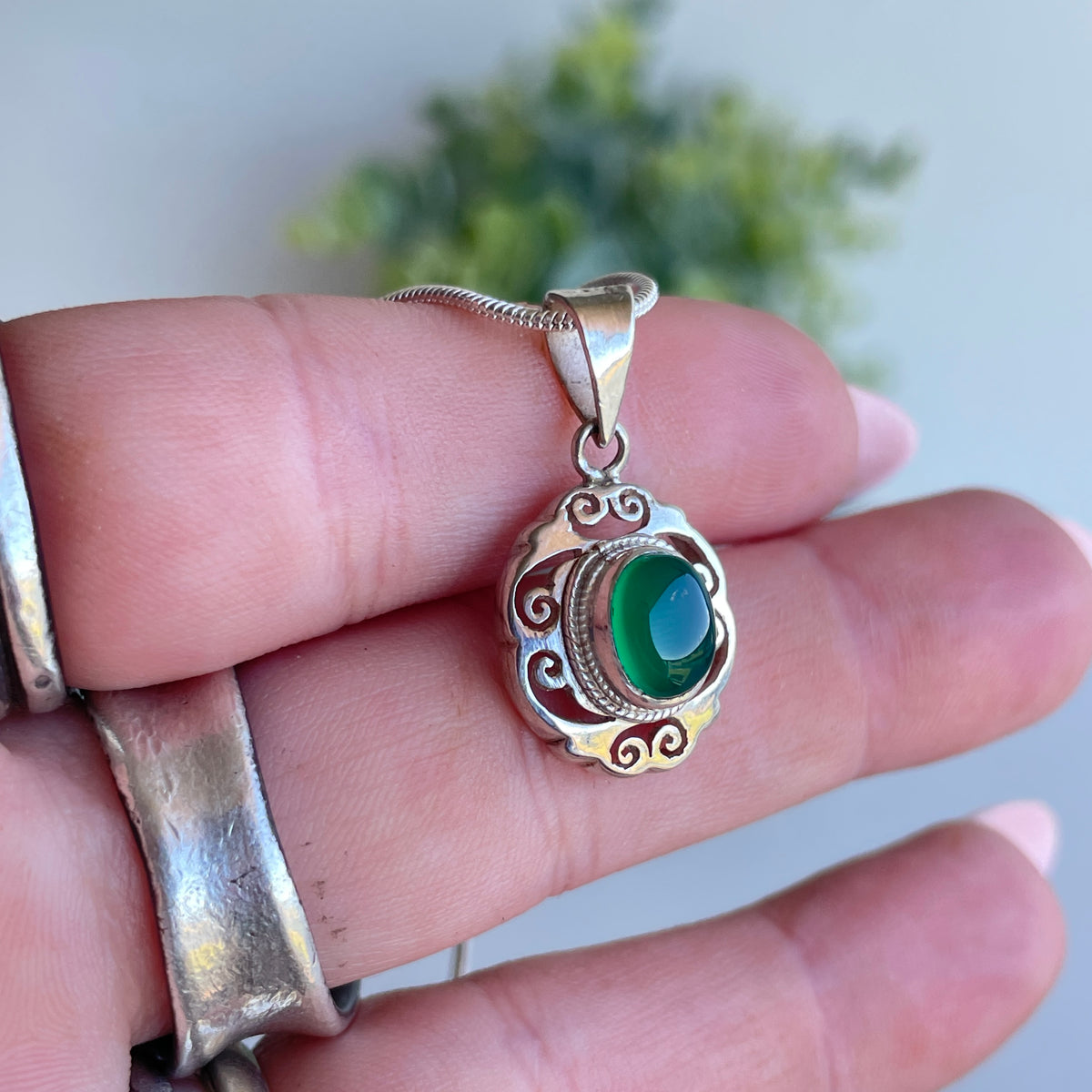 Green Onyx Oval Pendant