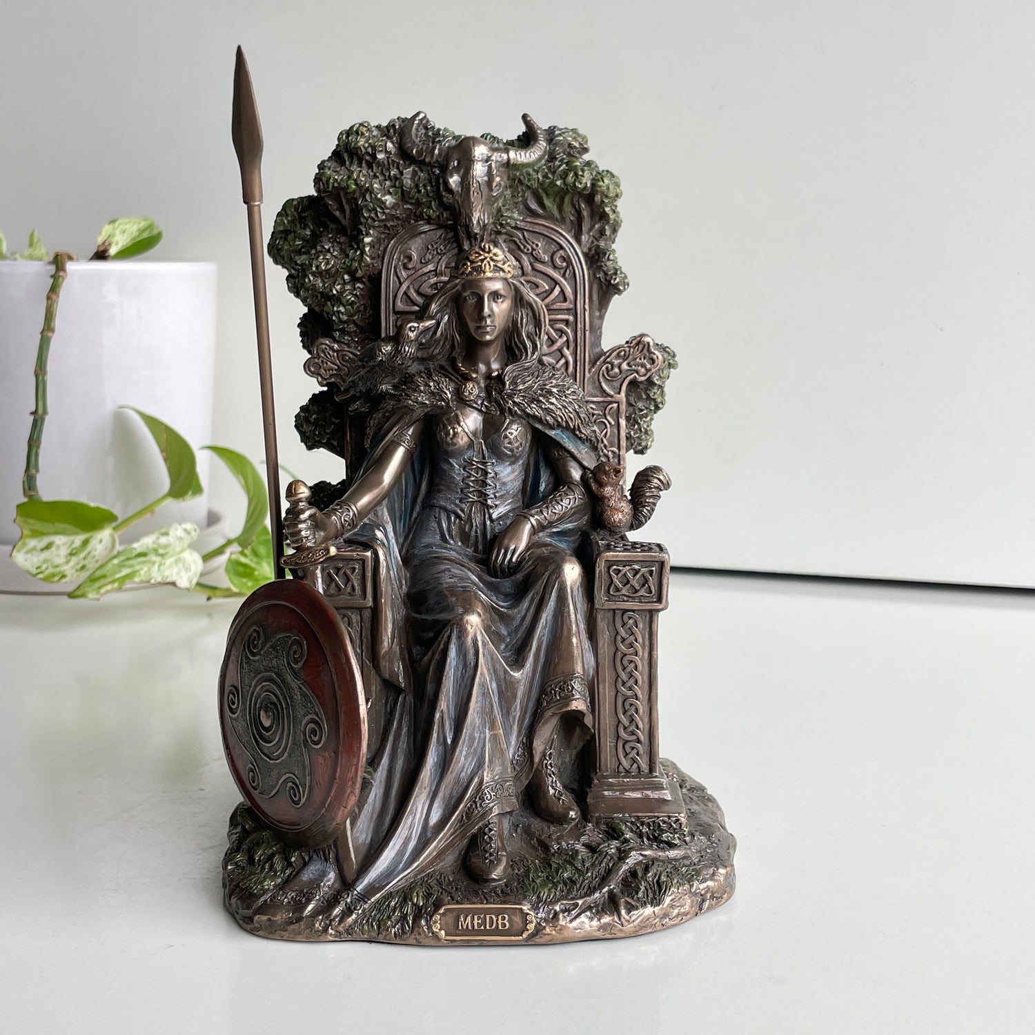 Medb Celtic Goddess Of Connacht Statue C-5104