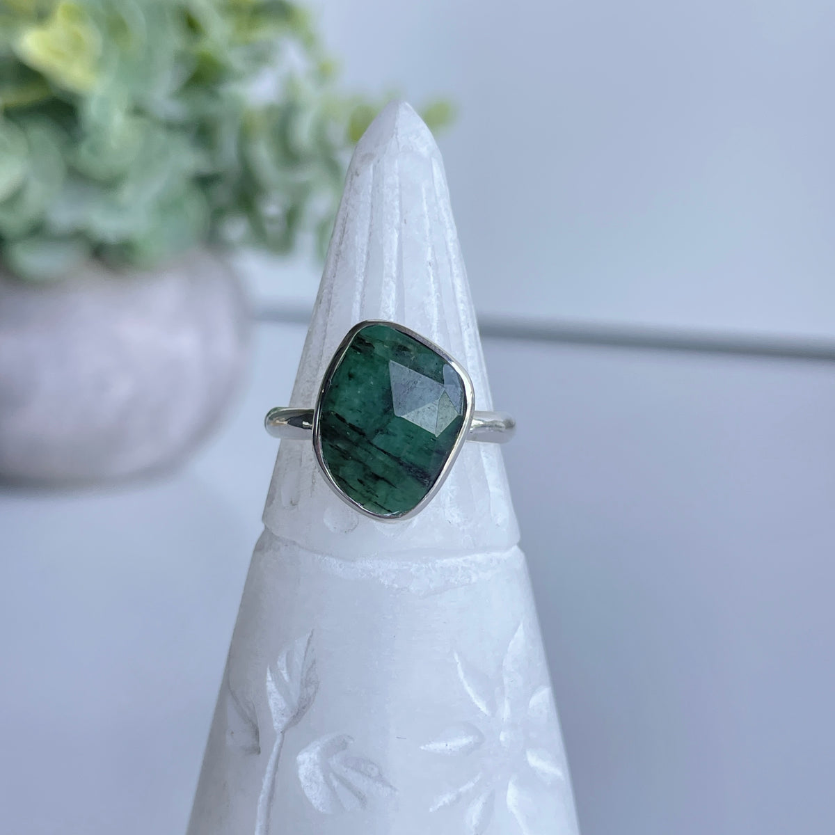 Emerald Freeform Ring Sz7.5