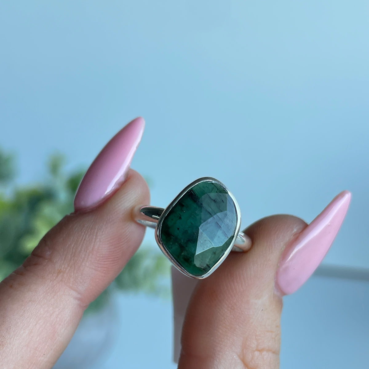 Emerald Freeform Ring Sz7.5