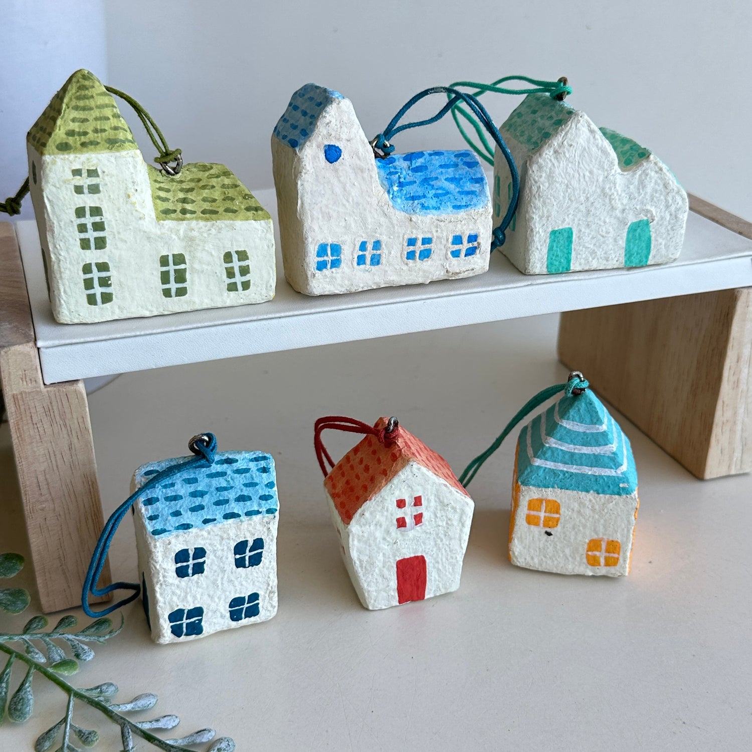 Cotton Mache House Decorations IA46111