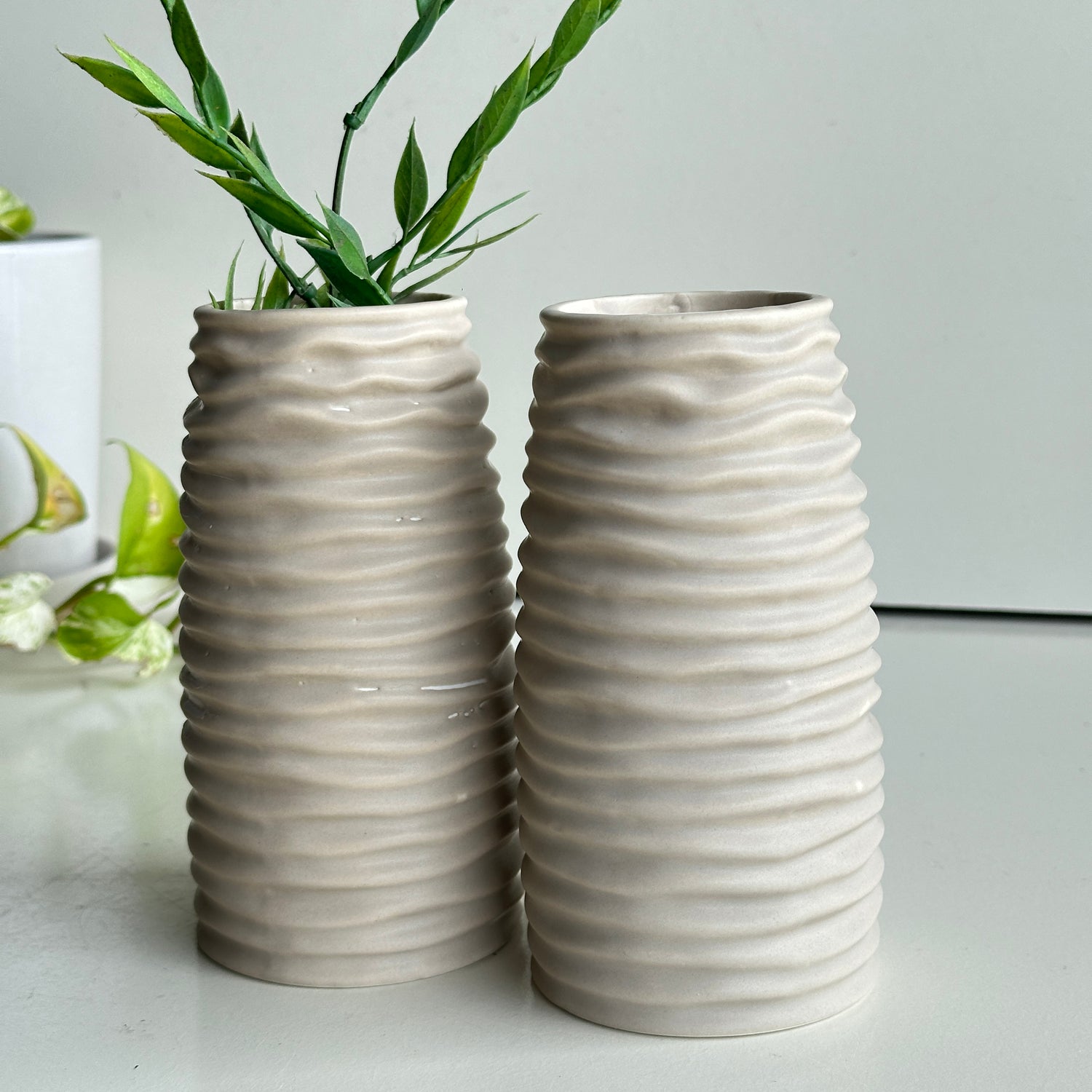 Beige Ripple Vase 15cm HDVACAM
