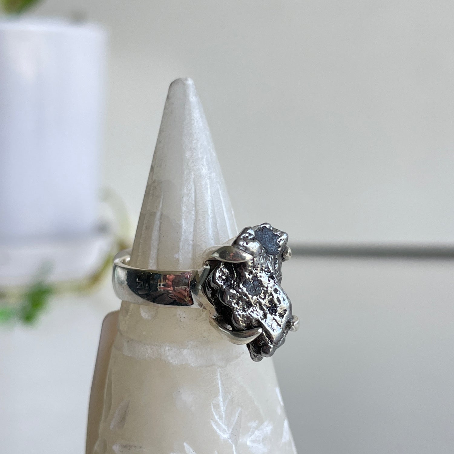 Meteorite Ring Sz8